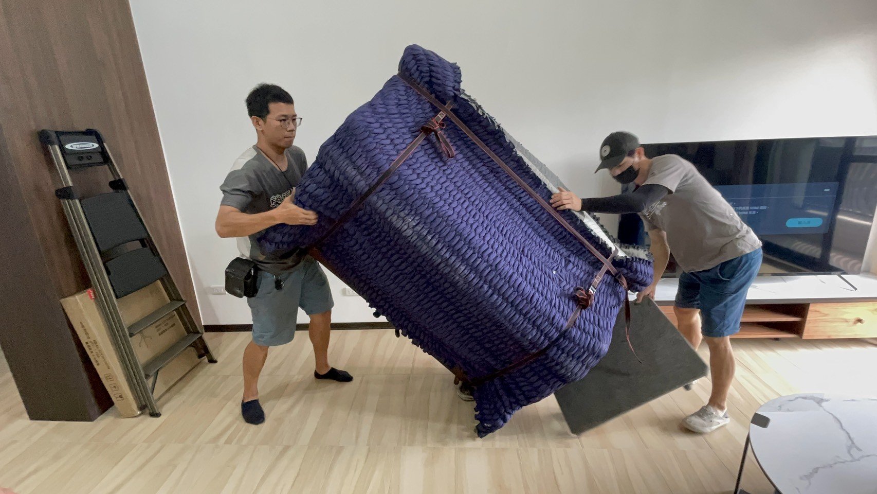 鋼琴搬運費用、搬重物【榮福搬家公司】搬平台式鋼琴、三角演奏琴搬運、單件重物搬運、石墩搬運、搬醫療床、搬石頭桌椅、搬電動床、搬洗衣機、搬披薩窯、精搬金庫、搬保險櫃、精搬魚缸、精搬鋼琴、跨縣市搬家、搬工計時、人力搬運、搬運、床墊搬運、搬醫療電動床、搬營業用冰箱、搬家具、搬家首選、吊掛搬運、吊家具搬運、特殊重物搬運、專搬重物、新北搬家公司推薦、搬家公司、基隆搬家、南港搬家、桃園搬家公司推薦、台北搬家公司推薦:大台北搬家,精緻包裝搬運「細膩包裝、專業搬運、用心服務、以客為尊」是榮福搬家公司的宗旨與精神。歡迎立即來電02-2651-2727專人服務。 鋼琴搬運費用、搬重物【榮福搬家公司】搬平台式鋼琴、三角演奏琴搬運、單件重物搬運、石墩搬運、搬醫療床、搬石頭桌椅、搬電動床、搬洗衣機、搬披薩窯、精搬金庫、搬保險櫃、精搬魚缸、精搬鋼琴、跨縣市搬家、搬工計時、人力搬運、搬運、床墊搬運、搬醫療電動床、搬營業用冰箱、搬家具、搬家首選、吊掛搬運、吊家具搬運、特殊重物搬運、專搬重物、新北搬家公司推薦、搬家公司、基隆搬家、南港搬家、桃園搬家公司推薦、台北搬家公司推薦:大台北搬家,精緻包裝搬運「細膩包裝、專業搬運、用心服務、以客為尊」是榮福搬家公司的宗旨與精神。歡迎立即來電02-2651-2727專人服務。