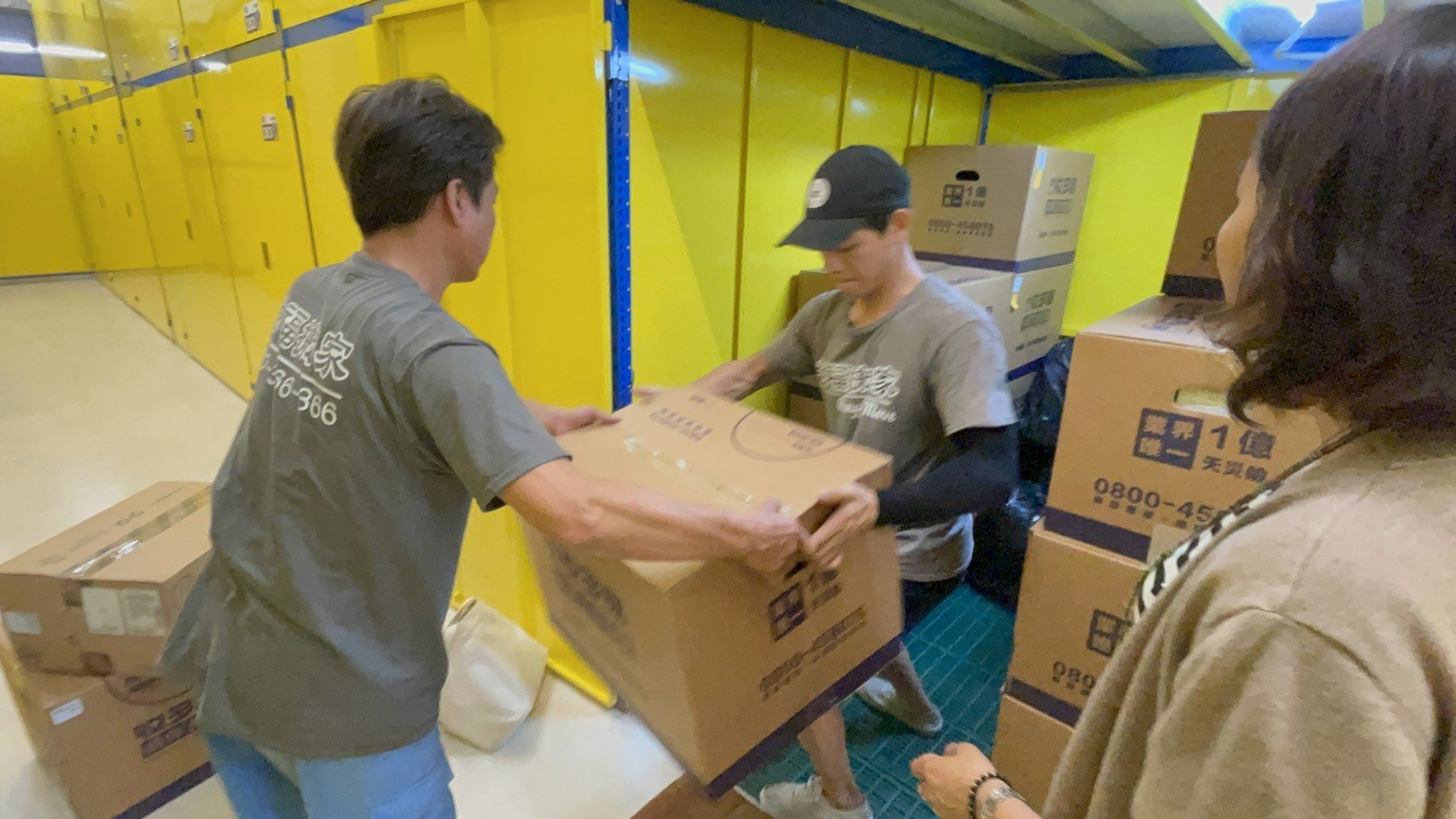 搬家公司推薦、台北搬家推薦【榮福搬家公司】個人倉儲搬運、南港搬家、基隆搬家、桃園搬家公司推薦、新北搬家公司推薦、百貨公司進撤櫃、專櫃進撤櫃、企業搬運服務、搬公司行號、廠房遷移、公司行號搬遷、政府機關搬遷、百貨專櫃遷移、學校單位搬遷、精緻包裝、家庭搬家、搬家紙箱、搬工計時、搬工服務、人力搬運、搬家車,針對顧客都秉持以用心實在專業搬家技巧,搬家實在用心值得您的信賴與選擇。歡迎來電咨詢02-2651-2727,榮福搬家有專員立即為您服務。 搬家公司推薦、台北搬家推薦【榮福搬家公司】個人倉儲搬運、南港搬家、基隆搬家、桃園搬家公司推薦、新北搬家公司推薦、百貨公司進撤櫃、專櫃進撤櫃、企業搬運服務、搬公司行號、廠房遷移、公司行號搬遷、政府機關搬遷、百貨專櫃遷移、學校單位搬遷、精緻包裝、家庭搬家、搬家紙箱、搬工計時、搬工服務、人力搬運、搬家車,針對顧客都秉持以用心實在專業搬家技巧,搬家實在用心值得您的信賴與選擇。歡迎來電咨詢02-2651-2727,榮福搬家有專員立即為您服務。