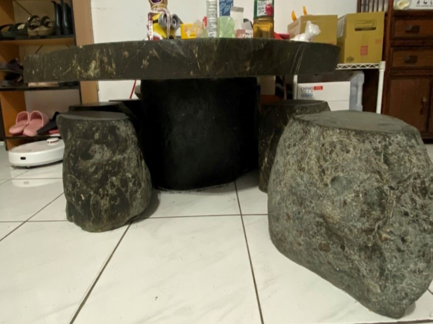 台北搬石桌椅組∣南港搬石桌椅組∣新北搬石桌椅組∣雙北搬石桌椅組∣汐止搬石桌椅組∣中永和搬石桌椅組∣板橋搬石桌椅組∣五股搬石桌椅組∣基隆搬石桌椅組∣桃園搬石桌椅組∣各種重物景觀涼亭石桌椅組搬運、大理石藝術品搬運、天然大理石桌椅推薦【榮福搬家】精緻包裝搬運「細膩包裝、專業搬運、用心服務、以客為尊」是榮福搬家公司的宗旨與精神。歡迎立即來電02-2651-2727專人服務。 台北搬石桌椅組∣南港搬石桌椅組∣新北搬石桌椅組∣雙北搬石桌椅組∣汐止搬石桌椅組∣中永和搬石桌椅組∣板橋搬石桌椅組∣五股搬石桌椅組∣基隆搬石桌椅組∣桃園搬石桌椅組∣各種重物景觀涼亭石桌椅組搬運、大理石藝術品搬運、天然大理石桌椅推薦【榮福搬家】精緻包裝搬運「細膩包裝、專業搬運、用心服務、以客為尊」是榮福搬家公司的宗旨與精神。歡迎立即來電02-2651-2727專人服務。
