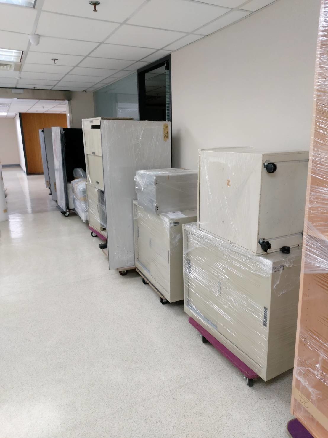 搬家首選、搬家公司推薦、台北搬家推薦【榮福搬家公司】南港搬家、桃園搬家公司推薦、新北搬家公司推薦、百貨公司進撤櫃、專櫃進撤櫃、企業搬運服務、實驗室設備搬運、廠房遷移、公司行號搬遷、政府機關搬遷、百貨專櫃遷移、學校單位搬遷、辦公室遷移、精緻包裝、精密儀器搬運、鋼琴搬運、搬工計時、搬工服務、大型機台搬運、特殊重物搬運、家具物件拆裝服務、人力搬運,針對顧客都秉持以用心實在專業搬家技巧,搬家實在用心值得您的信賴與選擇。歡迎來電咨詢02-2651-2727,榮福搬家有專員立即為您服務。系統式家具拆裝找專業的榮福搬家就對了。 搬家首選、搬家公司推薦、台北搬家推薦【榮福搬家公司】南港搬家、桃園搬家公司推薦、新北搬家公司推薦、百貨公司進撤櫃、專櫃進撤櫃、企業搬運服務、實驗室設備搬運、廠房遷移、公司行號搬遷、政府機關搬遷、百貨專櫃遷移、學校單位搬遷、辦公室遷移、精緻包裝、精密儀器搬運、鋼琴搬運、搬工計時、搬工服務、大型機台搬運、特殊重物搬運、家具物件拆裝服務、人力搬運,針對顧客都秉持以用心實在專業搬家技巧,搬家實在用心值得您的信賴與選擇。歡迎來電咨詢02-2651-2727,榮福搬家有專員立即為您服務。系統式家具拆裝找專業的榮福搬家就對了。