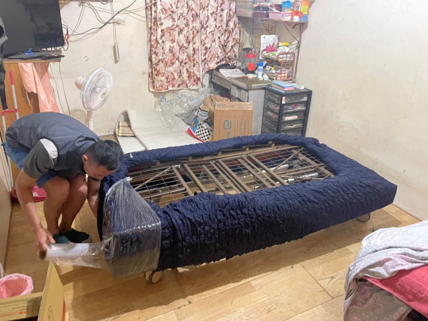 搬電動醫療床、搬重物【榮福搬家公司】石墩搬運、搬醫療床、搬電動床、搬石頭桌椅、搬雷射雕刻切割機、大型機台設備搬運、搬洗衣機、搬披薩窯、精搬金庫、搬保險櫃、精搬魚缸、精搬鋼琴、跨縣市搬家、搬工計時、人力搬運、搬運、床墊搬運、冰箱搬運、搬家具、單件家具運送、單一物件搬運、搬家首選、吊掛搬運、吊家具搬運、特殊重物搬運、專搬重物、新北搬家公司推薦、家庭搬家、搬家公司、基隆搬家、南港搬家、桃園搬家公司、台北搬家公司推薦:大台北搬家,精緻包裝搬運「細膩包裝、專業搬運、用心服務、以客為尊」是榮福搬家公司的宗旨與精神。歡迎立即來電02-2651-2727專人服務。 搬電動醫療床、搬重物【榮福搬家公司】石墩搬運、搬醫療床、搬電動床、搬石頭桌椅、搬雷射雕刻切割機、大型機台設備搬運、搬洗衣機、搬披薩窯、精搬金庫、搬保險櫃、精搬魚缸、精搬鋼琴、跨縣市搬家、搬工計時、人力搬運、搬運、床墊搬運、冰箱搬運、搬家具、單件家具運送、單一物件搬運、搬家首選、吊掛搬運、吊家具搬運、特殊重物搬運、專搬重物、新北搬家公司推薦、家庭搬家、搬家公司、基隆搬家、南港搬家、桃園搬家公司、台北搬家公司推薦:大台北搬家,精緻包裝搬運「細膩包裝、專業搬運、用心服務、以客為尊」是榮福搬家公司的宗旨與精神。歡迎立即來電02-2651-2727專人服務。