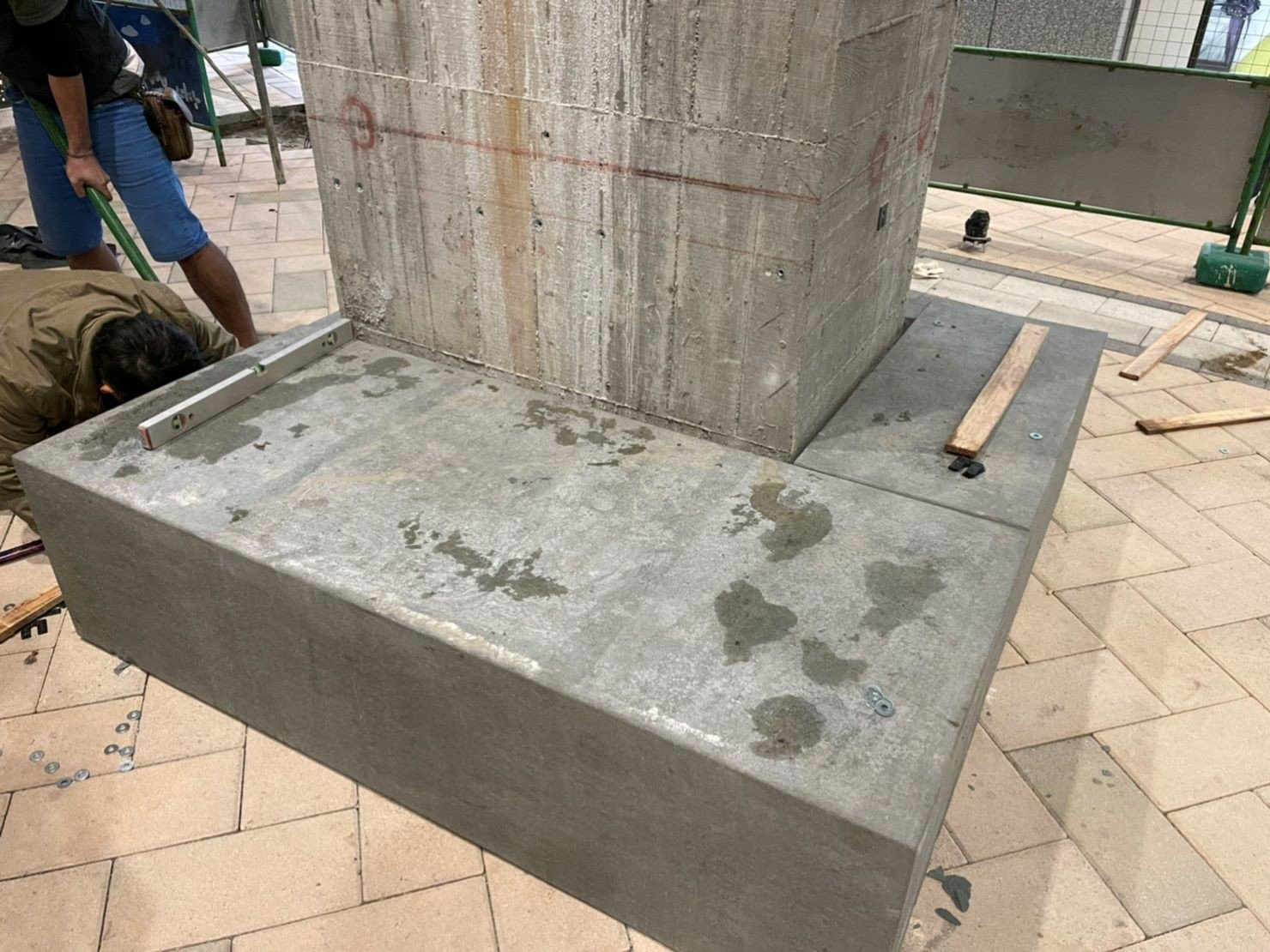 重物搬運/南港搬家【榮福搬家公司】搬洗衣機、搬披薩窯、精搬金庫、搬保險櫃、精搬魚缸、跨縣搬家、搬工派遣、搬床墊、搬冰箱、搬家具、搬家首選、吊掛搬運、吊家具搬運、台北搬家公司推薦:大台北搬家、新北搬家推薦,精緻包裝搬運「細膩包裝、專業搬運、用心服務、以客為尊」是榮福搬家公司的宗旨與精神。歡迎立即來電02-2651-2727專人服務。 重物搬運/南港搬家【榮福搬家公司】搬洗衣機、搬披薩窯、精搬金庫、搬保險櫃、精搬魚缸、跨縣搬家、搬工派遣、搬床墊、搬冰箱、搬家具、搬家首選、吊掛搬運、吊家具搬運、台北搬家公司推薦:大台北搬家、新北搬家推薦,精緻包裝搬運「細膩包裝、專業搬運、用心服務、以客為尊」是榮福搬家公司的宗旨與精神。歡迎立即來電02-2651-2727專人服務。