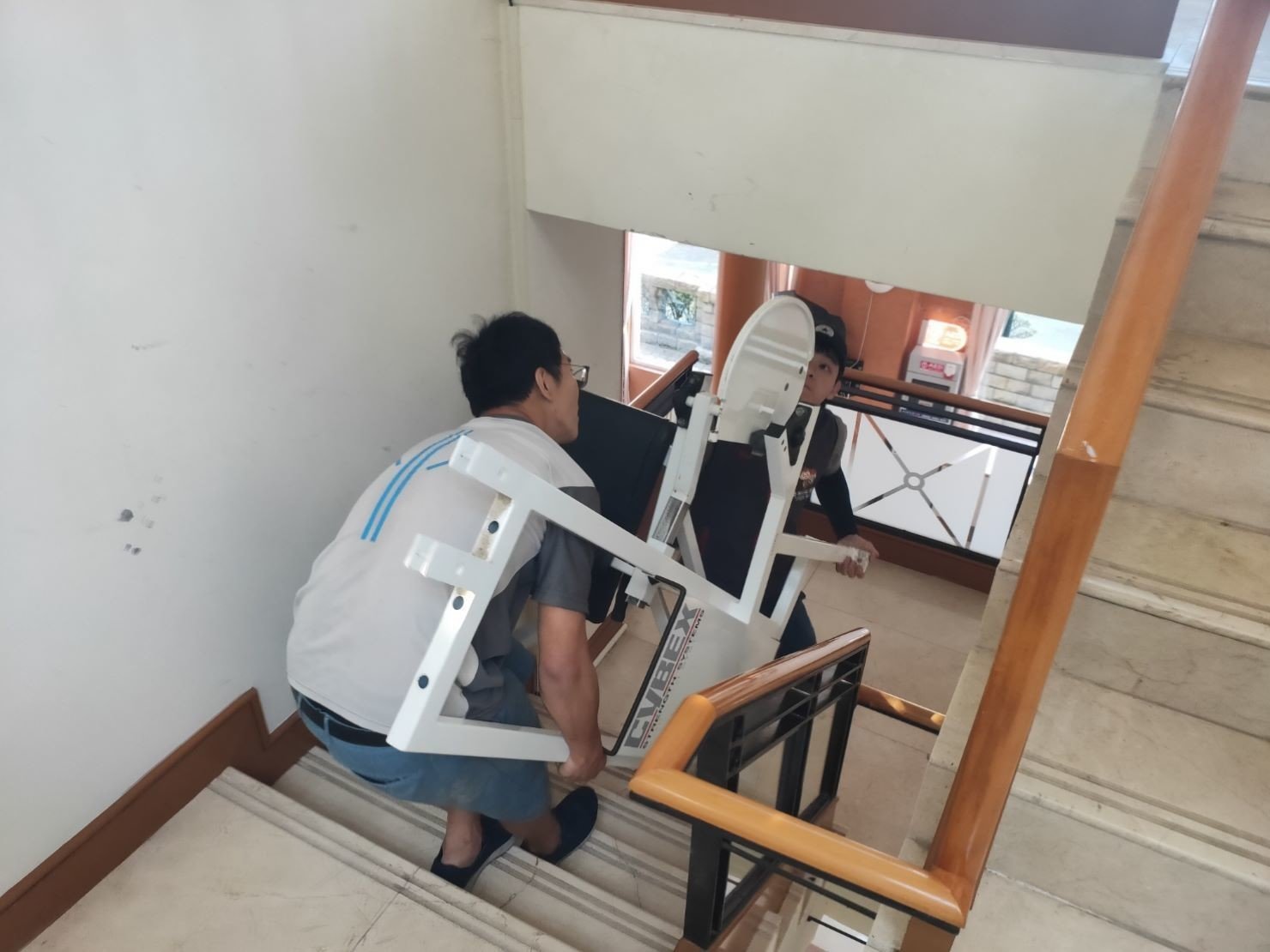搬家公司推薦、台北搬家推薦【榮福搬家公司】南港搬家、搬家公司、桃園搬家公司推薦、新北搬家公司推薦、搬運服務、搬工服務、社區搬工派遣、搬家具、運動器材搬運、搬健身器材、人力搬工,針對顧客都秉持以用心實在專業搬家技巧,搬家實在用心值得您的信賴與選擇。歡迎來電咨詢02-2651-2727,榮福搬家有專員立即為您服務。專業拆裝技能、系統式家具拆裝找專業的榮福搬家就對了。 搬家公司推薦、台北搬家推薦【榮福搬家公司】南港搬家、搬家公司、桃園搬家公司推薦、新北搬家公司推薦、搬運服務、搬工服務、社區搬工派遣、搬家具、運動器材搬運、搬健身器材、人力搬工,針對顧客都秉持以用心實在專業搬家技巧,搬家實在用心值得您的信賴與選擇。歡迎來電咨詢02-2651-2727,榮福搬家有專員立即為您服務。專業拆裝技能、系統式家具拆裝找專業的榮福搬家就對了。