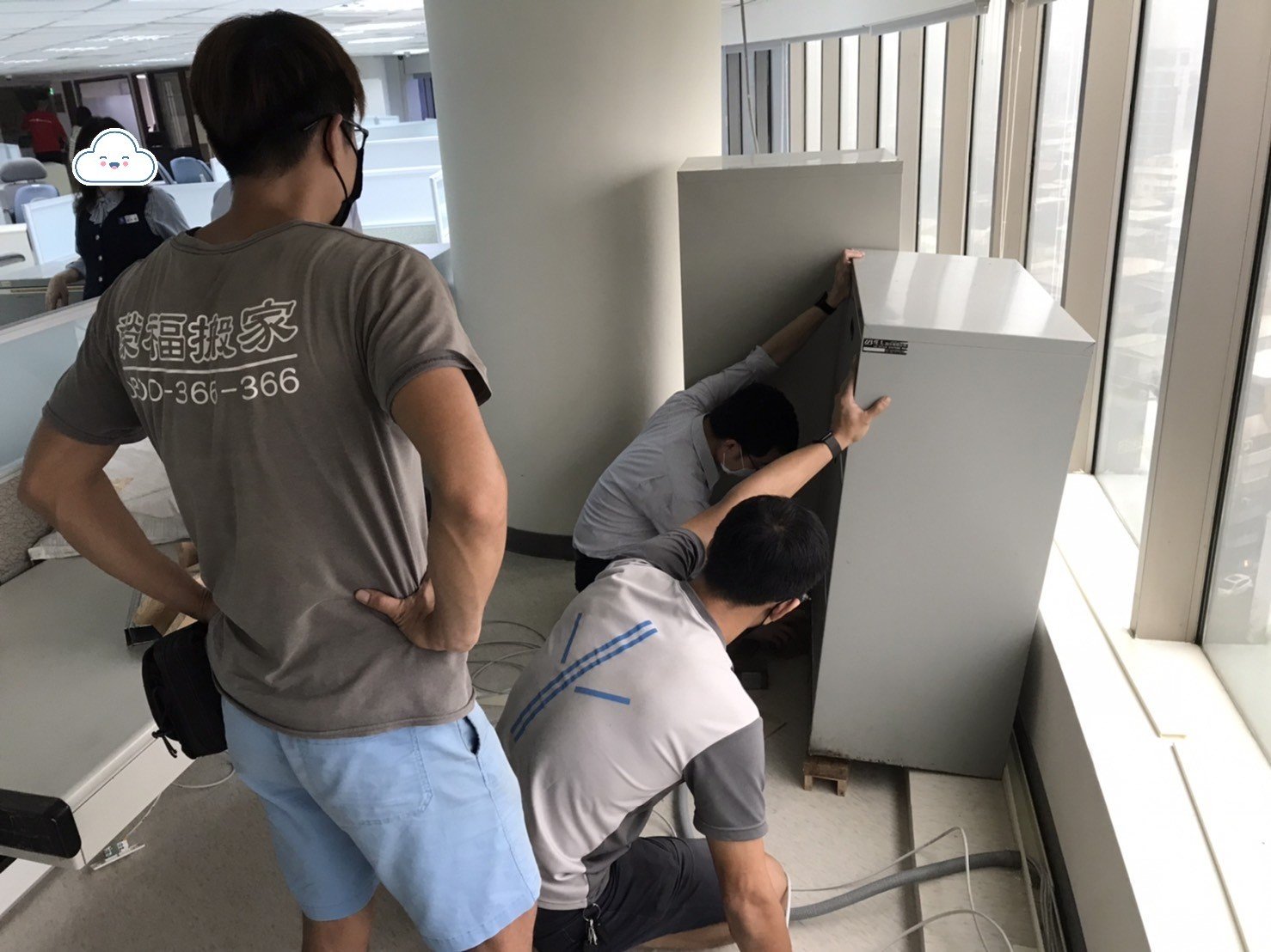 搬家公司推薦、台北辦公室搬遷推薦【榮福搬家公司】 南港辦公室搬遷、桃園辦公室搬遷、新北辦公室搬遷、基隆辦公室搬遷、辦公室同棟不同樓搬工、桃園同棟不同樓搬工、新北同棟不同樓搬工、內湖同棟不同樓搬工、台北同棟不同區塊工搬、新北同棟不同區塊工搬、內湖同棟不同區塊工搬、桃園同棟不同區塊工搬、保險箱、金庫搬運、搬活動櫃、搬公文櫃、搬保密櫃、搬辦公桌、旋轉椅、辦公椅、搬資料櫃、辦公室遷移、搬會客桌、碎紙機、印表機、搬玻璃櫥櫃、會議桌搬運、OA屏風拆裝搬遷、事務機搬運、搬電腦設備、公司行號搬遷、政府機關搬遷、學校單位搬遷、精緻包裝、搬家紙箱、搬鐵櫃、搬保密文件、保密文件銷毀、搬工計時、搬工服務、人力搬運,針對顧客都秉持以用心實在專業搬家技巧,搬家實在用心值得您的信賴與選擇。歡迎來電咨詢02-2651-2727,榮福搬家有專員立即為您服務。 搬家公司推薦、台北辦公室搬遷推薦【榮福搬家公司】 南港辦公室搬遷、桃園辦公室搬遷、新北辦公室搬遷、基隆辦公室搬遷、辦公室同棟不同樓搬工、桃園同棟不同樓搬工、新北同棟不同樓搬工、內湖同棟不同樓搬工、台北同棟不同區塊工搬、新北同棟不同區塊工搬、內湖同棟不同區塊工搬、桃園同棟不同區塊工搬、保險箱、金庫搬運、搬活動櫃、搬公文櫃、搬保密櫃、搬辦公桌、旋轉椅、辦公椅、搬資料櫃、辦公室遷移、搬會客桌、碎紙機、印表機、搬玻璃櫥櫃、會議桌搬運、OA屏風拆裝搬遷、事務機搬運、搬電腦設備、公司行號搬遷、政府機關搬遷、學校單位搬遷、精緻包裝、搬家紙箱、搬鐵櫃、搬保密文件、保密文件銷毀、搬工計時、搬工服務、人力搬運,針對顧客都秉持以用心實在專業搬家技巧,搬家實在用心值得您的信賴與選擇。歡迎來電咨詢02-2651-2727,榮福搬家有專員立即為您服務。