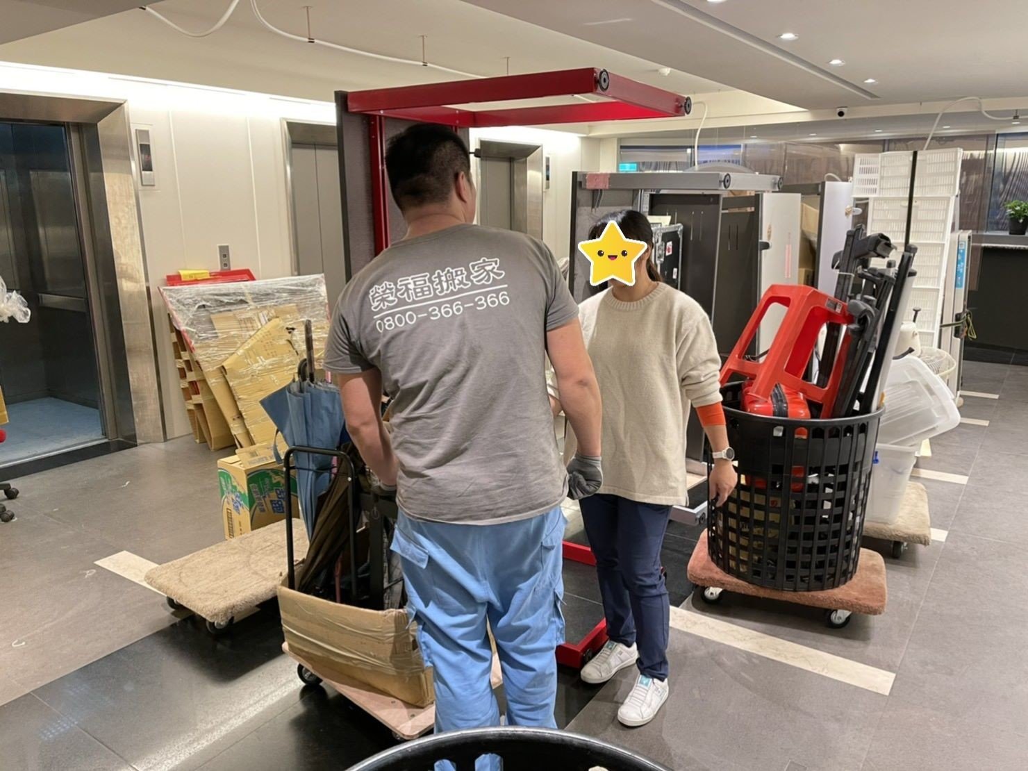 搬家公司推薦、台北搬家推薦【榮福搬家公司】南港搬家、桃園搬家公司推薦、新北搬家公司推薦、企業搬運服務、搬公司行號、廠房遷移、屏風拆裝、公司行號搬遷、政府機關搬遷、百貨專櫃遷移、學校單位搬遷、雜貨店搬遷、精緻包裝、家庭搬家、搬鋼琴、搬工、搬家公司紙箱、黃色膠帶、搬家估價、基隆搬家、家具拆裝、搬家具,針對顧客都秉持以用心實在專業搬家技巧,搬家實在用心值得您的信賴與選擇。歡迎來電咨詢02-2651-2727,榮福搬家有專員立即為您服務。 搬家公司推薦、台北搬家推薦【榮福搬家公司】南港搬家、桃園搬家公司推薦、新北搬家公司推薦、企業搬運服務、搬公司行號、廠房遷移、屏風拆裝、公司行號搬遷、政府機關搬遷、百貨專櫃遷移、學校單位搬遷、雜貨店搬遷、精緻包裝、家庭搬家、搬鋼琴、搬工、搬家公司紙箱、黃色膠帶、搬家估價、基隆搬家、家具拆裝、搬家具,針對顧客都秉持以用心實在專業搬家技巧,搬家實在用心值得您的信賴與選擇。歡迎來電咨詢02-2651-2727,榮福搬家有專員立即為您服務。