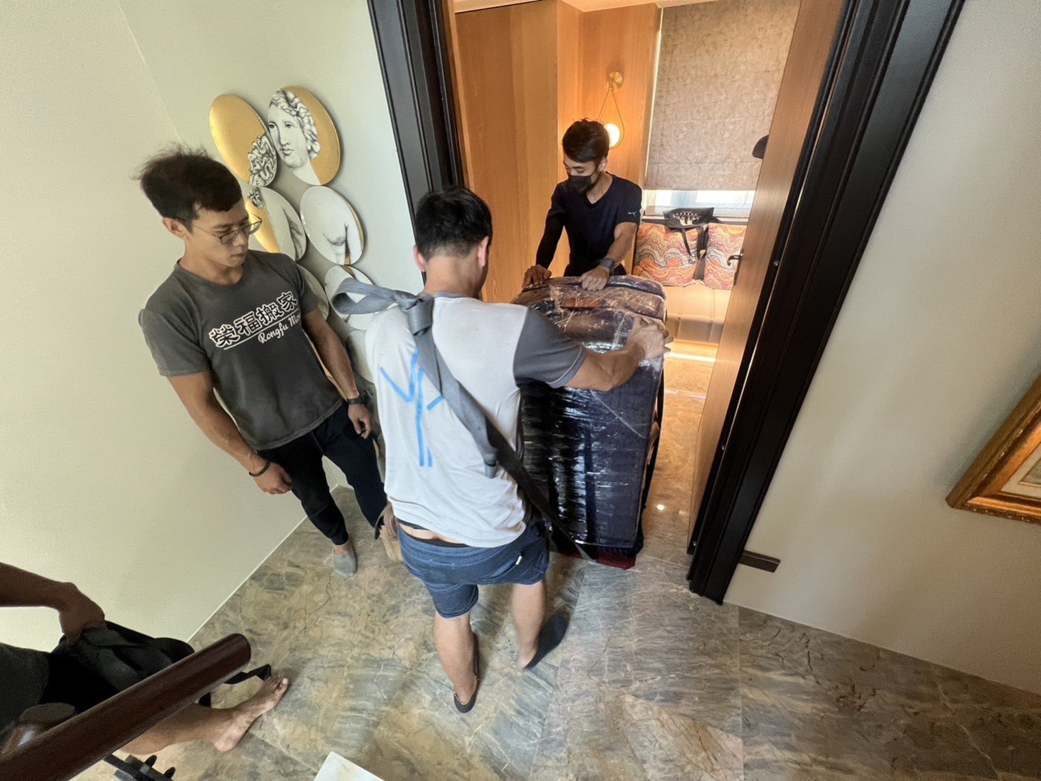 專搬公司行號保險箱、金庫,私人保險箱、金庫,搬家公司推薦、台北辦公室搬遷推薦【榮福搬家公司】台北公司行號金庫、保險箱搬遷、 南港公司行號金庫、保險箱搬遷、桃園公司行號金庫、保險箱搬遷、新北公司行號金庫、保險箱搬遷、基隆公司行號金庫、保險箱搬遷、特殊重物保險箱、金庫搬運、保險箱、金庫搬運、公司行號搬遷、台北公司行號金庫、保險箱清運、桃園公司行號金庫、保險箱清運、新北公司行號金庫、保險箱清運、政府機關搬遷、學校單位搬遷、精緻包裝、搬家紙箱、搬鐵櫃、搬保密文件、保密文件銷毀,針對顧客都秉持以用心實在專業搬家技巧,搬家實在用心值得您的信賴與選擇。歡迎來電咨詢02-2651-2727,榮福搬家有專員立即為您服務。 專搬公司行號保險箱、金庫,私人保險箱、金庫,搬家公司推薦、台北辦公室搬遷推薦【榮福搬家公司】台北公司行號金庫、保險箱搬遷、 南港公司行號金庫、保險箱搬遷、桃園公司行號金庫、保險箱搬遷、新北公司行號金庫、保險箱搬遷、基隆公司行號金庫、保險箱搬遷、特殊重物保險箱、金庫搬運、保險箱、金庫搬運、公司行號搬遷、台北公司行號金庫、保險箱清運、桃園公司行號金庫、保險箱清運、新北公司行號金庫、保險箱清運、政府機關搬遷、學校單位搬遷、精緻包裝、搬家紙箱、搬鐵櫃、搬保密文件、保密文件銷毀,針對顧客都秉持以用心實在專業搬家技巧,搬家實在用心值得您的信賴與選擇。歡迎來電咨詢02-2651-2727,榮福搬家有專員立即為您服務。