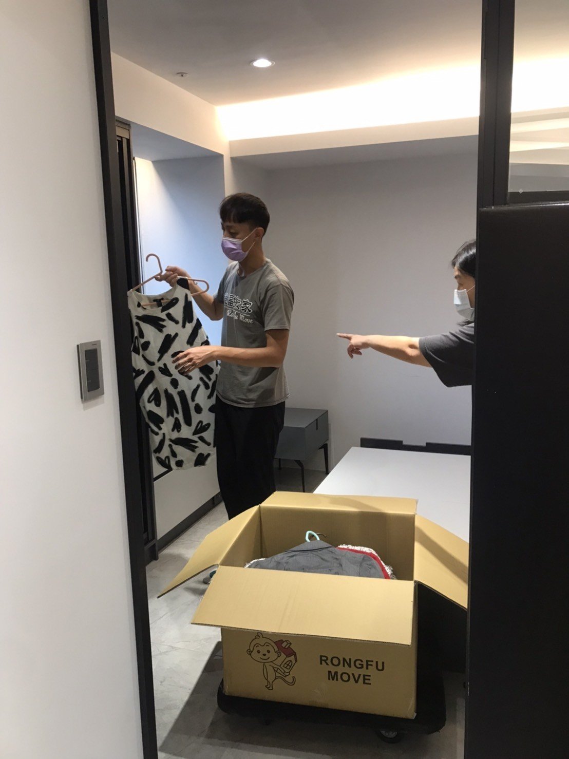 台北同社區搬運|新北同社區搬運|南港同社區搬運|大安同社區搬運|士林同社區搬運|內湖同社區搬運|汐止同社區搬運|中永和同社區搬運|桃園同社區搬運|龜山同社區搬運|不需使用到車計時搬工服務|室內裝潢、裝修精緻包裝服務|同社區地下室久放防塵、防潮精緻防護包裝|搬家公司推薦,台北搬家公司搬遷推薦【榮福搬家公司】貼近顧客搬運需求,榮福搬家團隊都秉持以用心實在專業搬家技巧,搬家實在用心值得您的信賴與選擇。歡迎來電咨詢02-2651-2727,榮福搬家有專員立即為您服務。 台北同社區搬運|新北同社區搬運|南港同社區搬運|大安同社區搬運|士林同社區搬運|內湖同社區搬運|汐止同社區搬運|中永和同社區搬運|桃園同社區搬運|龜山同社區搬運|不需使用到車計時搬工服務|室內裝潢、裝修精緻包裝服務|同社區地下室久放防塵、防潮精緻防護包裝|搬家公司推薦,台北搬家公司搬遷推薦【榮福搬家公司】貼近顧客搬運需求,榮福搬家團隊都秉持以用心實在專業搬家技巧,搬家實在用心值得您的信賴與選擇。歡迎來電咨詢02-2651-2727,榮福搬家有專員立即為您服務。