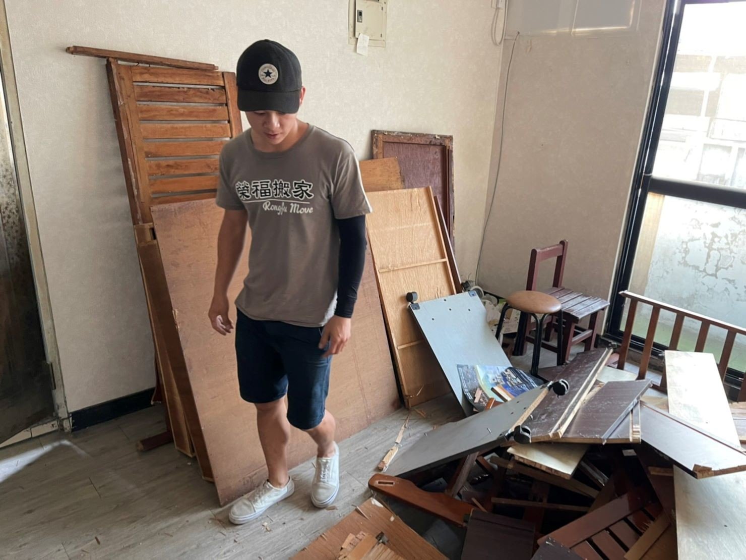 家庭垃圾清運公司、搬家公司推薦、新北搬家公司推薦【榮福搬家公司】台北市垃圾清運、垃圾清運價格、大型垃圾清運費用、南港搬家、桃園搬家公司推薦、台北搬家公司推薦、搬垃圾處理、廢棄物清運、廢棄家具清運、廢棄物處理、搬運廢棄物、家具垃圾處理、清垃圾、清運、搬家具、冰箱搬運、基隆搬家、搬家電、床墊搬運、搬衣櫃、搬大型家具、大型家具丟棄、家庭廢棄物清運、公司行號搬遷、家庭搬家、鋼琴廢棄處理、搬家首選、搬工計時、人工搬運、搬運、廢棄家具處理,針對顧客都秉持以用心實在專業搬家技巧,搬家實在用心值得您的信賴與選擇。歡迎來電咨詢02-2651-2727,榮福搬家有專員立即為您服務。 家庭垃圾清運公司、搬家公司推薦、新北搬家公司推薦【榮福搬家公司】台北市垃圾清運、垃圾清運價格、大型垃圾清運費用、南港搬家、桃園搬家公司推薦、台北搬家公司推薦、搬垃圾處理、廢棄物清運、廢棄家具清運、廢棄物處理、搬運廢棄物、家具垃圾處理、清垃圾、清運、搬家具、冰箱搬運、基隆搬家、搬家電、床墊搬運、搬衣櫃、搬大型家具、大型家具丟棄、家庭廢棄物清運、公司行號搬遷、家庭搬家、鋼琴廢棄處理、搬家首選、搬工計時、人工搬運、搬運、廢棄家具處理,針對顧客都秉持以用心實在專業搬家技巧,搬家實在用心值得您的信賴與選擇。歡迎來電咨詢02-2651-2727,榮福搬家有專員立即為您服務。