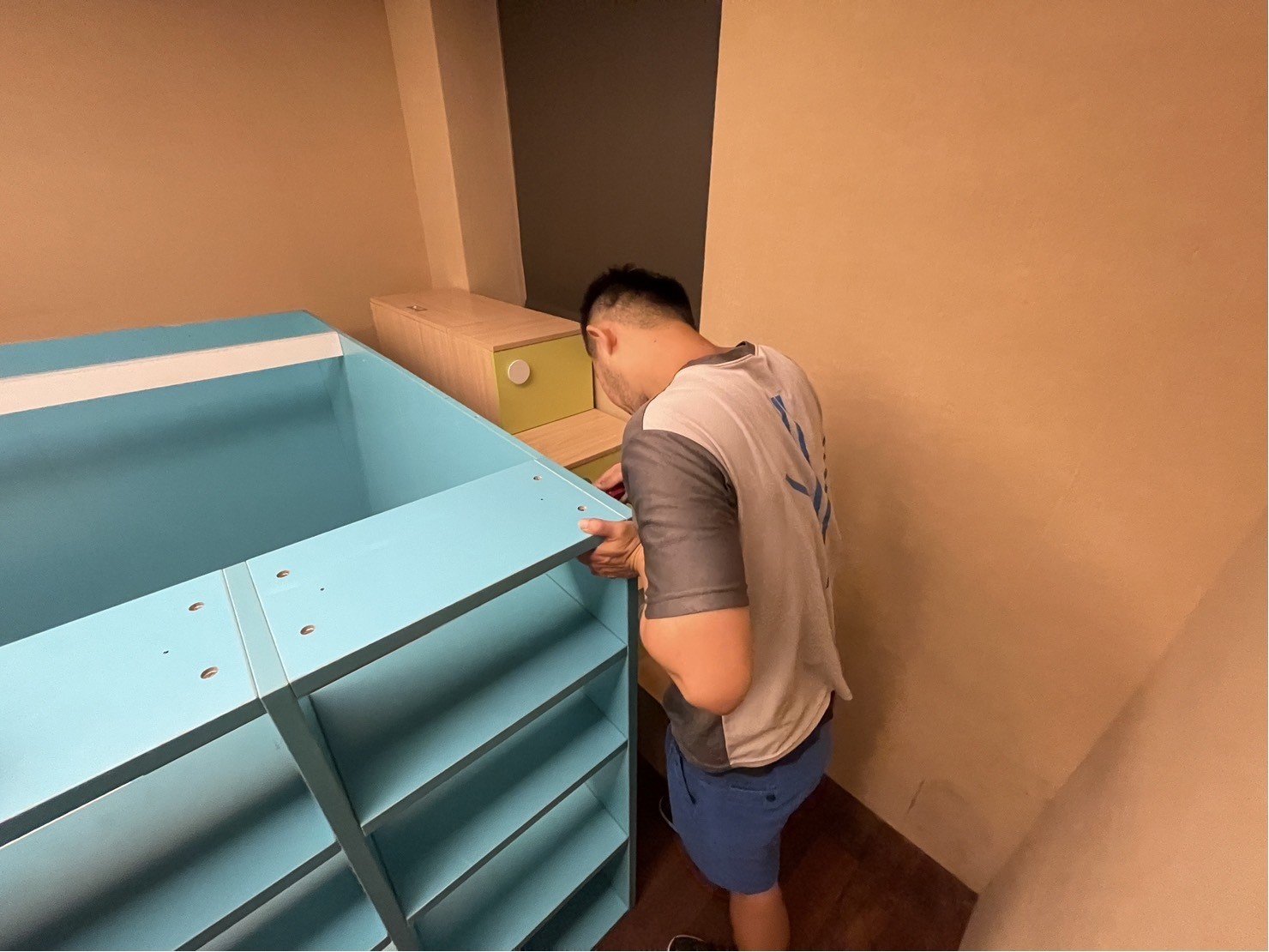 台北多功能型雙層床組拆組裝∣南港多功能型雙層床組拆組裝∣松山多功能型雙層床組拆組裝∣內湖多功能型雙層床組拆組裝∣中山多功能型雙層床組拆組裝∣大安多功能型雙層床組拆組裝∣信義多功能型雙層床組拆組裝∣新北多功能型雙層床組拆組裝∣雙北多功能型雙層床組拆組裝∣汐止多功能型雙層床組拆組裝∣中永和多功能型雙層床組拆組裝∣板橋多功能型雙層床組拆組裝∣三重蘆洲多功能型雙層床組拆組裝∣基隆多功能型雙層床組拆組裝∣五股多功能型雙層床組拆組裝∣新莊多功能型雙層床組拆組裝∣新店多功能型雙層床組拆組裝∣土城多功能型雙層床組拆組裝∣林口多功能型雙層床組拆組裝∣桃園多功能型雙層床組拆組裝| 搬家首選【榮福搬家公司】搬家公司推薦:專業拆裝家具服務,可針對您的衣櫃、床組和各項需拆裝服務之傢俱進行DIY拆組裝服務,歡迎加入官方Line ID:@0800-366366 客服專員一對一服務。 台北多功能型雙層床組拆組裝∣南港多功能型雙層床組拆組裝∣松山多功能型雙層床組拆組裝∣內湖多功能型雙層床組拆組裝∣中山多功能型雙層床組拆組裝∣大安多功能型雙層床組拆組裝∣信義多功能型雙層床組拆組裝∣新北多功能型雙層床組拆組裝∣雙北多功能型雙層床組拆組裝∣汐止多功能型雙層床組拆組裝∣中永和多功能型雙層床組拆組裝∣板橋多功能型雙層床組拆組裝∣三重蘆洲多功能型雙層床組拆組裝∣基隆多功能型雙層床組拆組裝∣五股多功能型雙層床組拆組裝∣新莊多功能型雙層床組拆組裝∣新店多功能型雙層床組拆組裝∣土城多功能型雙層床組拆組裝∣林口多功能型雙層床組拆組裝∣桃園多功能型雙層床組拆組裝| 搬家首選【榮福搬家公司】搬家公司推薦:專業拆裝家具服務,可針對您的衣櫃、床組和各項需拆裝服務之傢俱進行DIY拆組裝服務,歡迎加入官方Line ID:@0800-366366 客服專員一對一服務。