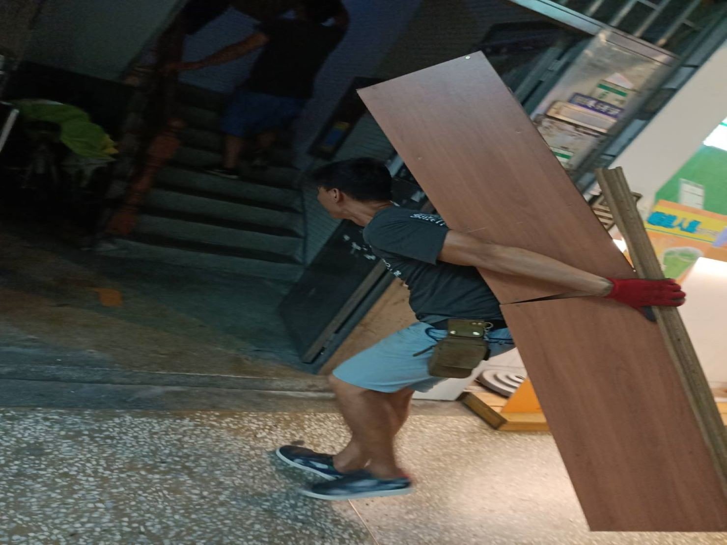 台北搬家【榮福搬家】搬家推薦給您最優質、最安全的搬遷服務:圓滿達成顧客搬遷服務 台北搬家【榮福搬家】搬家推薦給您最優質、最安全的搬遷服務:圓滿達成顧客搬遷服務