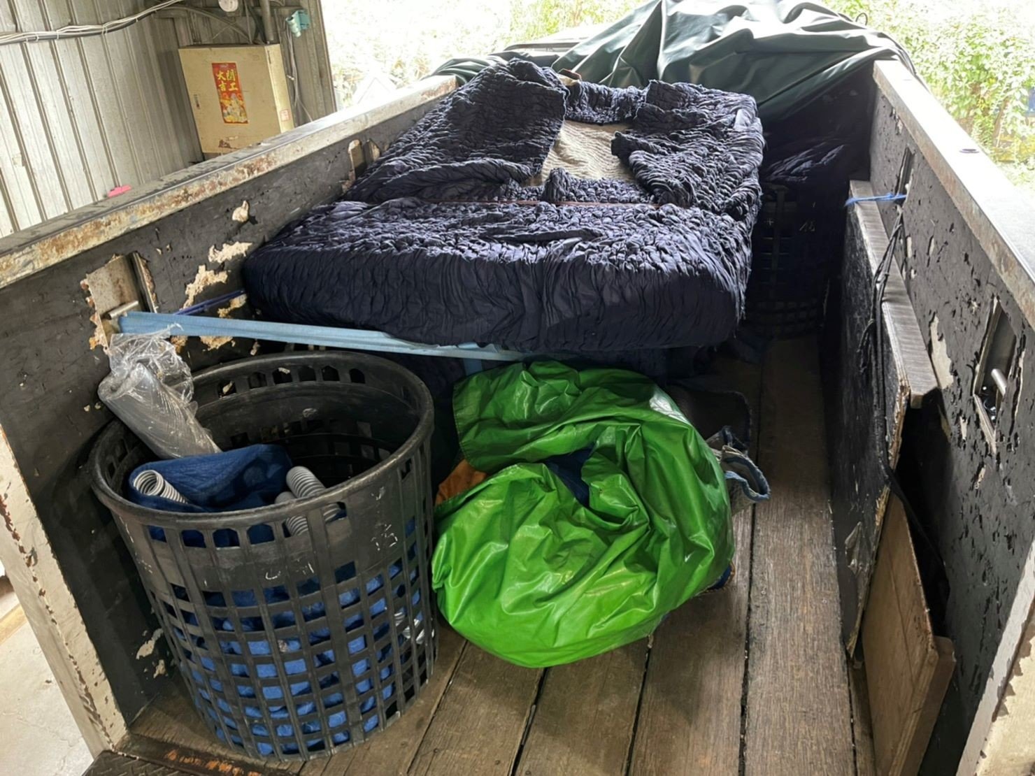 各式機台搬運、搬重物【榮福搬家公司】搬雷射雕刻切割機、石墩搬運、搬石頭椅、搬石頭桌、搬洗衣機、搬大型販賣機、大型健身器材搬運、大型廚房設備搬運、搬三角琴、搬超低溫冷凍櫃、搬披薩窯、精搬金庫、搬保險櫃、搬按摩椅、搬電動床、搬醫療床、搬電動醫療床、精搬魚缸、精搬鋼琴、跨縣市搬家、搬工計時、人力搬運、搬運、搬床墊、營業用冰箱搬運、搬家具、搬家首選、吊掛搬運、吊家具搬運、特殊重物搬運、專搬重物、新北搬家推薦、搬家公司、基隆搬家、南港搬家、桃園搬家公司、台北搬家公司推薦:大台北搬家,精緻包裝搬運「細膩包裝、專業搬運、用心服務、以客為尊」是榮福搬家公司的宗旨與精神。歡迎立即來電02-2651-2727專人服務。 各式機台搬運、搬重物【榮福搬家公司】搬雷射雕刻切割機、石墩搬運、搬石頭椅、搬石頭桌、搬洗衣機、搬大型販賣機、大型健身器材搬運、大型廚房設備搬運、搬三角琴、搬超低溫冷凍櫃、搬披薩窯、精搬金庫、搬保險櫃、搬按摩椅、搬電動床、搬醫療床、搬電動醫療床、精搬魚缸、精搬鋼琴、跨縣市搬家、搬工計時、人力搬運、搬運、搬床墊、營業用冰箱搬運、搬家具、搬家首選、吊掛搬運、吊家具搬運、特殊重物搬運、專搬重物、新北搬家推薦、搬家公司、基隆搬家、南港搬家、桃園搬家公司、台北搬家公司推薦:大台北搬家,精緻包裝搬運「細膩包裝、專業搬運、用心服務、以客為尊」是榮福搬家公司的宗旨與精神。歡迎立即來電02-2651-2727專人服務。