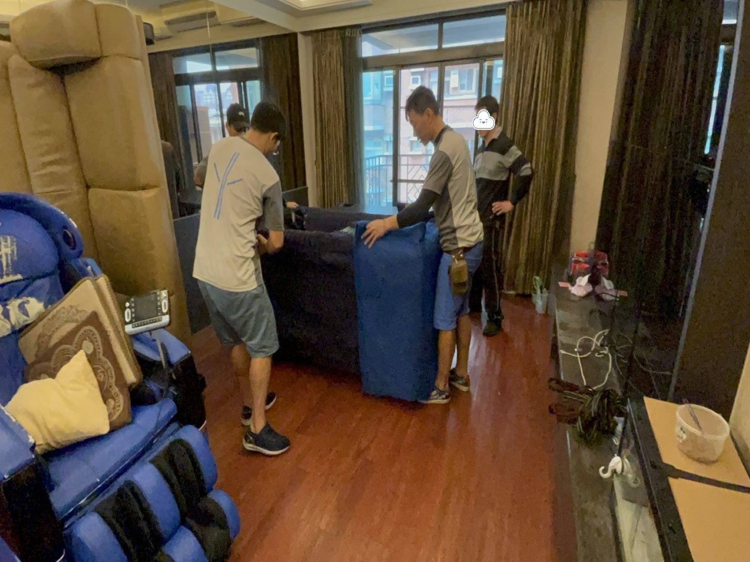 搬家公司推薦、新北搬家推薦【榮福搬家公司】南港搬家、精搬魚缸、桃園搬家公司推薦、台北搬家公司推薦、廢棄家具處理、廢棄家具清運、家庭廢棄物清運、清運、搬家、家具垃圾清運、搬家具、冰箱搬運、基隆搬家、搬洗衣機、搬家電、床墊搬運、搬保險櫃、搬金庫、搬公司行號、跨縣市搬家、家庭搬家、搬家首選、搬鋼琴、搬工、搬運、搬家紙箱,針對顧客都秉持以用心實在專業搬家技巧,搬家實在用心值得您的信賴與選擇。歡迎來電咨詢02-2651-2727,榮福搬家有專員立即為您服務。 搬家公司推薦、新北搬家推薦【榮福搬家公司】南港搬家、精搬魚缸、桃園搬家公司推薦、台北搬家公司推薦、廢棄家具處理、廢棄家具清運、家庭廢棄物清運、清運、搬家、家具垃圾清運、搬家具、冰箱搬運、基隆搬家、搬洗衣機、搬家電、床墊搬運、搬保險櫃、搬金庫、搬公司行號、跨縣市搬家、家庭搬家、搬家首選、搬鋼琴、搬工、搬運、搬家紙箱,針對顧客都秉持以用心實在專業搬家技巧,搬家實在用心值得您的信賴與選擇。歡迎來電咨詢02-2651-2727,榮福搬家有專員立即為您服務。