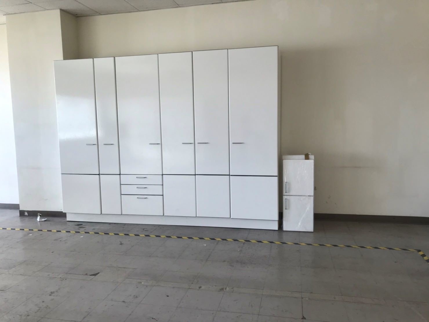 大型家具搬運、搬家具、床墊搬運,歡迎來電咨詢02-2651-2727,榮福搬家有專員立即為您服務。【榮福搬家公司】搬家首選、搬家公司推薦、系統式家具拆裝找專業的榮福搬家就對了。優質搬家,針對顧客都秉持以用心實在專業搬家技巧,搬家實在用心值得您的信賴與選擇。歡迎來電咨詢02-2651-2727,榮福搬家有專員立即為您服務。 大型家具搬運、搬家具、床墊搬運,歡迎來電咨詢02-2651-2727,榮福搬家有專員立即為您服務。【榮福搬家公司】搬家首選、搬家公司推薦、系統式家具拆裝找專業的榮福搬家就對了。優質搬家,針對顧客都秉持以用心實在專業搬家技巧,搬家實在用心值得您的信賴與選擇。歡迎來電咨詢02-2651-2727,榮福搬家有專員立即為您服務。