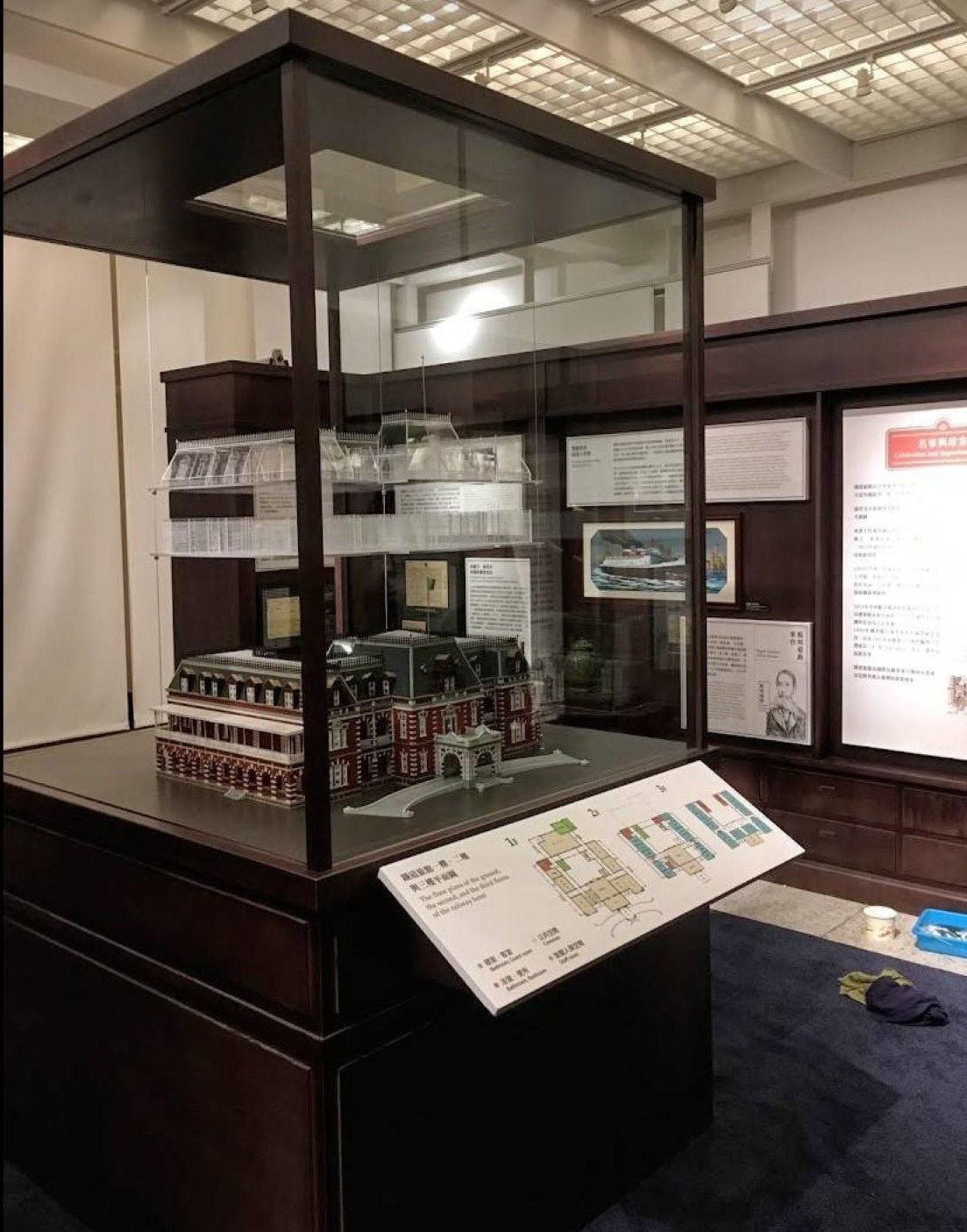 搬家公司推薦、台北搬家推薦【榮福搬家公司】南港搬家、桃園搬家公司推薦、新北搬家公司推薦、博物館搬遷、展覽館搬遷、企業搬運服務、政府機關搬遷、百貨專櫃遷移、學校單位搬遷、精緻包裝、廢棄物處理、搬工服務、人力搬運,針對顧客都秉持以用心實在專業搬家技巧,搬家實在用心值得您的信賴與選擇。歡迎來電咨詢02-2651-2727,榮福搬家有專員立即為您服務。 搬家公司推薦、台北搬家推薦【榮福搬家公司】南港搬家、桃園搬家公司推薦、新北搬家公司推薦、博物館搬遷、展覽館搬遷、企業搬運服務、政府機關搬遷、百貨專櫃遷移、學校單位搬遷、精緻包裝、廢棄物處理、搬工服務、人力搬運,針對顧客都秉持以用心實在專業搬家技巧,搬家實在用心值得您的信賴與選擇。歡迎來電咨詢02-2651-2727,榮福搬家有專員立即為您服務。
