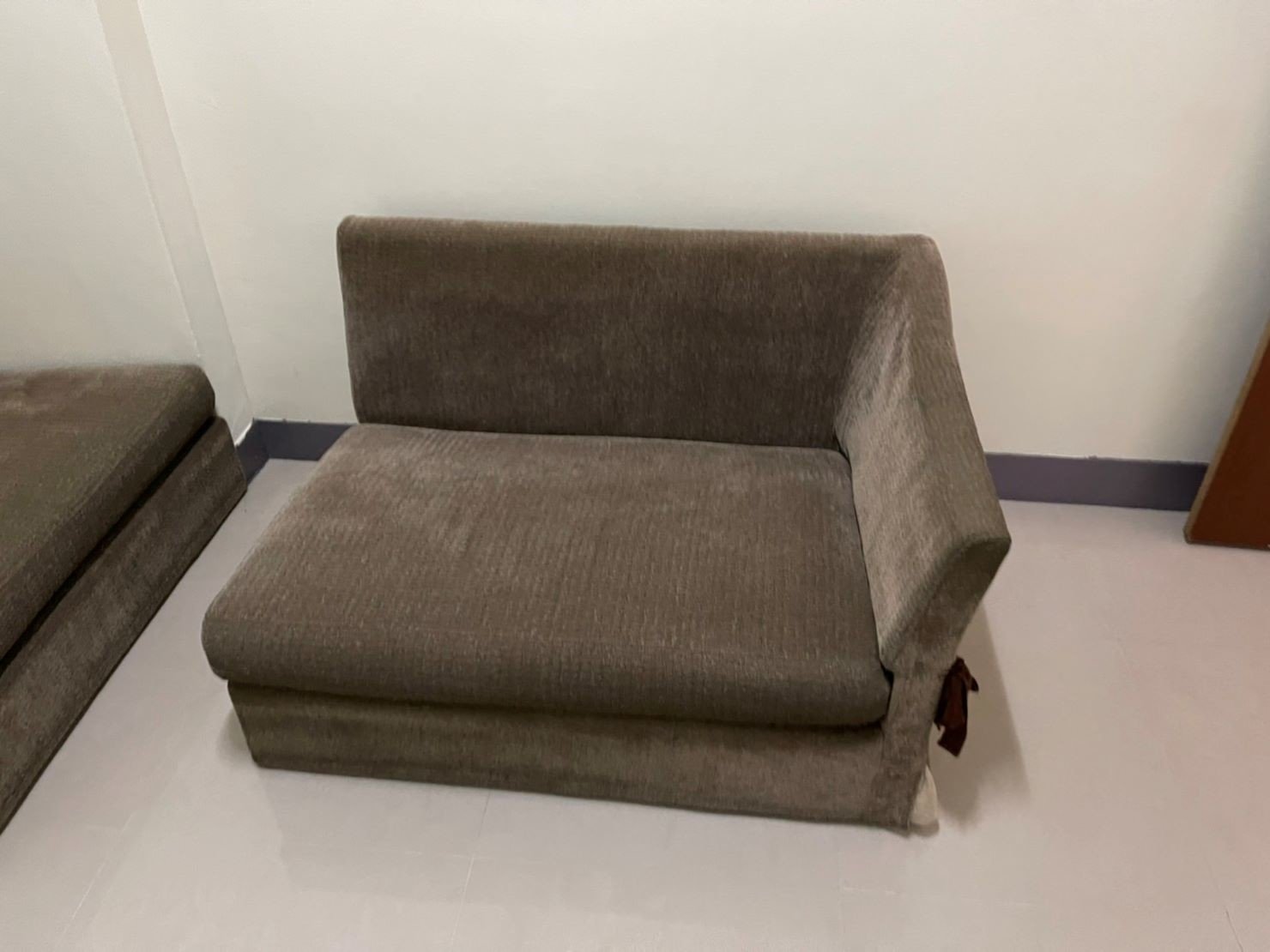搬家公司推薦、新北搬家推薦【榮福搬家公司】南港搬家、桃園搬家公司推薦、台北搬家公司推薦、搬家具、冰箱搬運、基隆搬家、搬家電、床墊搬運、搬公司行號、家庭搬家、搬鋼琴、搬工、搬運、搬家紙箱、跨縣市搬家、家具搬運、搬冰箱、搬床墊、搬家車、搬家、搬家估價、搬家首選、搬遷,針對顧客都秉持以用心實在專業搬家技巧,搬家實在用心值得您的信賴與選擇。歡迎來電咨詢02-2651-2727,榮福搬家有專員立即為您服務。 搬家公司推薦、新北搬家推薦【榮福搬家公司】南港搬家、桃園搬家公司推薦、台北搬家公司推薦、搬家具、冰箱搬運、基隆搬家、搬家電、床墊搬運、搬公司行號、家庭搬家、搬鋼琴、搬工、搬運、搬家紙箱、跨縣市搬家、家具搬運、搬冰箱、搬床墊、搬家車、搬家、搬家估價、搬家首選、搬遷,針對顧客都秉持以用心實在專業搬家技巧,搬家實在用心值得您的信賴與選擇。歡迎來電咨詢02-2651-2727,榮福搬家有專員立即為您服務。