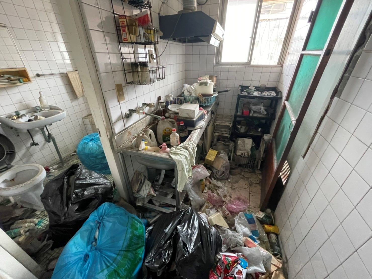 新北市垃圾清運、台北市垃圾清運、不要的家具怎麼辦、搬家公司推薦、新北搬家公司推薦【榮福搬家公司】南港搬家、桃園搬家公司推薦、桃園大型垃圾、台北搬家公司推薦、搬垃圾處理、家庭廢棄物清運、廢棄物處理、搬運廢棄物、家具垃圾處理、清運、搬家具、冰箱搬運、基隆搬家、大型家電回收清運、床墊搬運、搬衣櫃、大型家具丟棄、大型家具清運、搬公司行號、家庭垃圾清運公司、清垃圾、廢棄家具處理、廢棄家具清運、垃圾清運費用、搬家車,針對顧客都秉持以用心實在專業搬家技巧,搬家實在用心值得您的信賴與選擇。歡迎來電咨詢02-2651-2727,榮福搬家有專員立即為您服務。 新北市垃圾清運、台北市垃圾清運、不要的家具怎麼辦、搬家公司推薦、新北搬家公司推薦【榮福搬家公司】南港搬家、桃園搬家公司推薦、桃園大型垃圾、台北搬家公司推薦、搬垃圾處理、家庭廢棄物清運、廢棄物處理、搬運廢棄物、家具垃圾處理、清運、搬家具、冰箱搬運、基隆搬家、大型家電回收清運、床墊搬運、搬衣櫃、大型家具丟棄、大型家具清運、搬公司行號、家庭垃圾清運公司、清垃圾、廢棄家具處理、廢棄家具清運、垃圾清運費用、搬家車,針對顧客都秉持以用心實在專業搬家技巧,搬家實在用心值得您的信賴與選擇。歡迎來電咨詢02-2651-2727,榮福搬家有專員立即為您服務。