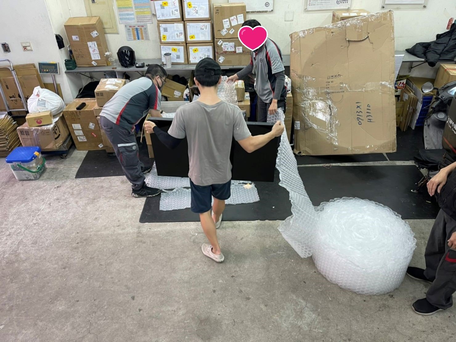 搬家公司推薦、台北搬家推薦【榮福搬家公司】南港搬家、電視牆拆裝、拆玻璃、桃園搬家公司推薦、新北搬家公司推薦、企業搬運服務、搬公司行號、廠房遷移、公司行號搬遷、政府機關搬遷、百貨專櫃遷移、學校單位搬遷、精緻包裝、家庭搬家、搬家具、家電搬運、搬電視、搬工、拆裝工具組,針對顧客都秉持以用心實在專業搬家技巧,搬家實在用心值得您的信賴與選擇。歡迎來電咨詢02-2651-2727,榮福搬家有專員立即為您服務。專業拆裝技能、系統式家具拆裝找專業的榮福搬家就對了。 搬家公司推薦、台北搬家推薦【榮福搬家公司】南港搬家、電視牆拆裝、拆玻璃、桃園搬家公司推薦、新北搬家公司推薦、企業搬運服務、搬公司行號、廠房遷移、公司行號搬遷、政府機關搬遷、百貨專櫃遷移、學校單位搬遷、精緻包裝、家庭搬家、搬家具、家電搬運、搬電視、搬工、拆裝工具組,針對顧客都秉持以用心實在專業搬家技巧,搬家實在用心值得您的信賴與選擇。歡迎來電咨詢02-2651-2727,榮福搬家有專員立即為您服務。專業拆裝技能、系統式家具拆裝找專業的榮福搬家就對了。
