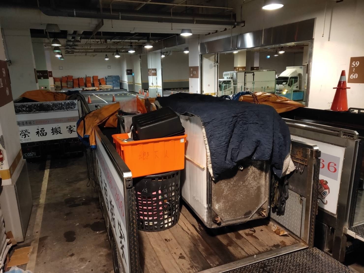 搬家公司推薦、新北搬家推薦【榮福搬家公司】南港搬家、桃園搬家推薦、家庭搬家、搬垃圾處理、搬公司行號、台北搬家推薦、搬鋼琴、搬工、搬家具、搬冰箱、搬床組、搬大型家具、搬家電、搬沙發、搬衣櫃、廢棄物處理、搬運廢棄物、廢棄物清運、家具垃圾處理,針對顧客都秉持以用心實在專業搬家技巧,搬家實在用心值得您的信賴與選擇。歡迎來電咨詢02-2651-2727,榮福搬家有專員立即為您服務。 搬家公司推薦、新北搬家推薦【榮福搬家公司】南港搬家、桃園搬家推薦、家庭搬家、搬垃圾處理、搬公司行號、台北搬家推薦、搬鋼琴、搬工、搬家具、搬冰箱、搬床組、搬大型家具、搬家電、搬沙發、搬衣櫃、廢棄物處理、搬運廢棄物、廢棄物清運、家具垃圾處理,針對顧客都秉持以用心實在專業搬家技巧,搬家實在用心值得您的信賴與選擇。歡迎來電咨詢02-2651-2727,榮福搬家有專員立即為您服務。