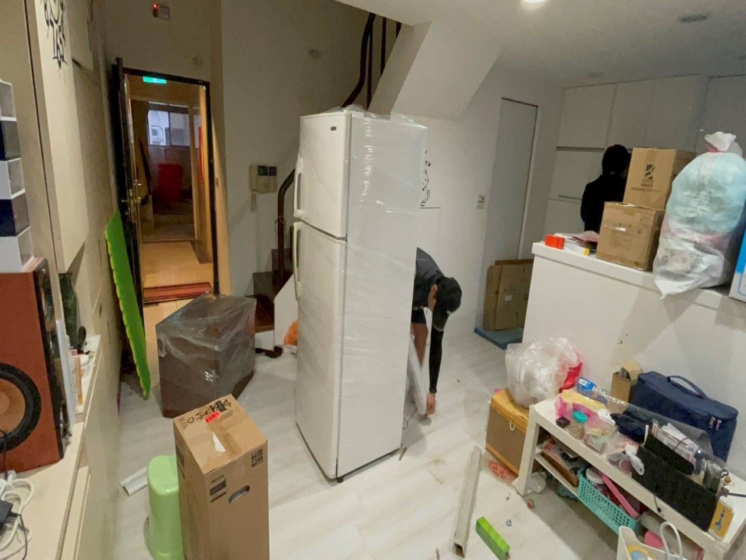 搬家公司推薦、新北搬家推薦【榮福搬家公司】南港搬家、桃園搬家公司推薦、台北搬家公司推薦、搬家具、冰箱搬運、基隆搬家、搬家電、床墊搬運、搬公司行號、家庭搬家、搬鋼琴、搬工、搬運、搬家紙箱,針對顧客都秉持以用心實在專業搬家技巧,搬家實在用心值得您的信賴與選擇。歡迎來電咨詢02-2651-2727,榮福搬家有專員立即為您服務。 搬家公司推薦、新北搬家推薦【榮福搬家公司】南港搬家、桃園搬家公司推薦、台北搬家公司推薦、搬家具、冰箱搬運、基隆搬家、搬家電、床墊搬運、搬公司行號、家庭搬家、搬鋼琴、搬工、搬運、搬家紙箱,針對顧客都秉持以用心實在專業搬家技巧,搬家實在用心值得您的信賴與選擇。歡迎來電咨詢02-2651-2727,榮福搬家有專員立即為您服務。