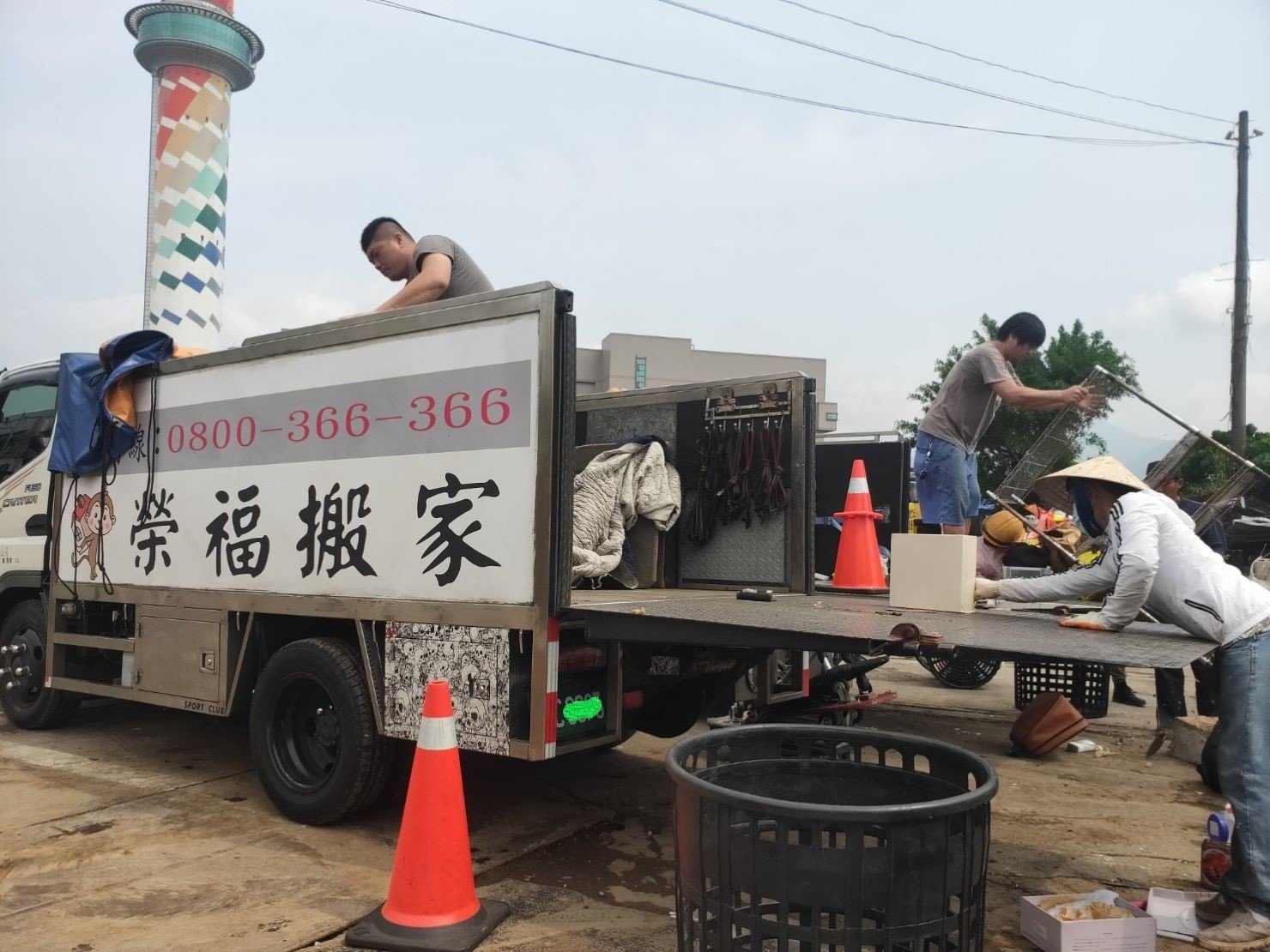 新北市垃圾清運、台北市垃圾清運、不要的家具怎麼辦、搬家公司推薦、新北搬家公司推薦【榮福搬家公司】南港搬家、桃園搬家公司推薦、桃園大型垃圾、台北搬家公司推薦、搬垃圾處理、家庭廢棄物清運、廢棄物處理、搬運廢棄物、家具垃圾處理、清運、搬家具、冰箱搬運、基隆搬家、大型家電回收清運、床墊搬運、搬衣櫃、大型家具丟棄、大型家具清運、搬公司行號、家庭垃圾清運公司、清垃圾、廢棄家具處理、廢棄家具清運、垃圾清運費用、搬家車,針對顧客都秉持以用心實在專業搬家技巧,搬家實在用心值得您的信賴與選擇。歡迎來電咨詢02-2651-2727,榮福搬家有專員立即為您服務。 新北市垃圾清運、台北市垃圾清運、不要的家具怎麼辦、搬家公司推薦、新北搬家公司推薦【榮福搬家公司】南港搬家、桃園搬家公司推薦、桃園大型垃圾、台北搬家公司推薦、搬垃圾處理、家庭廢棄物清運、廢棄物處理、搬運廢棄物、家具垃圾處理、清運、搬家具、冰箱搬運、基隆搬家、大型家電回收清運、床墊搬運、搬衣櫃、大型家具丟棄、大型家具清運、搬公司行號、家庭垃圾清運公司、清垃圾、廢棄家具處理、廢棄家具清運、垃圾清運費用、搬家車,針對顧客都秉持以用心實在專業搬家技巧,搬家實在用心值得您的信賴與選擇。歡迎來電咨詢02-2651-2727,榮福搬家有專員立即為您服務。