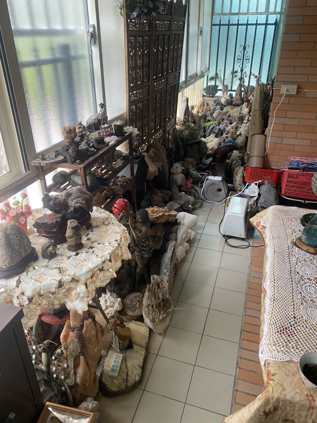 搬重物【榮福搬家公司】石墩搬運、搬石椅、搬石頭桌、搬石雕藝術品、搬木雕藝術品、鐘乳石、珊瑚礁、搬運古董、搬披薩窯、精搬金庫、搬保險櫃、精搬魚缸、精搬鋼琴、跨縣市搬家、搬工計時、搬工服務、人工搬運、人力搬運、搬運、藝術品搬運、搬玉石、水晶洞搬運、搬家首選、吊掛搬運、吊家具搬運、精緻包裝、特殊重物搬運、專搬重物、新北搬家推薦、搬家公司、基隆搬家、南港搬家、桃園搬家公司、台北搬家公司推薦:大台北搬家,精緻包裝搬運「細膩包裝、專業搬運、用心服務、以客為尊」是榮福搬家公司的宗旨與精神。歡迎立即來電02-2651-2727專人服務。 搬重物【榮福搬家公司】石墩搬運、搬石椅、搬石頭桌、搬石雕藝術品、搬木雕藝術品、鐘乳石、珊瑚礁、搬運古董、搬披薩窯、精搬金庫、搬保險櫃、精搬魚缸、精搬鋼琴、跨縣市搬家、搬工計時、搬工服務、人工搬運、人力搬運、搬運、藝術品搬運、搬玉石、水晶洞搬運、搬家首選、吊掛搬運、吊家具搬運、精緻包裝、特殊重物搬運、專搬重物、新北搬家推薦、搬家公司、基隆搬家、南港搬家、桃園搬家公司、台北搬家公司推薦:大台北搬家,精緻包裝搬運「細膩包裝、專業搬運、用心服務、以客為尊」是榮福搬家公司的宗旨與精神。歡迎立即來電02-2651-2727專人服務。