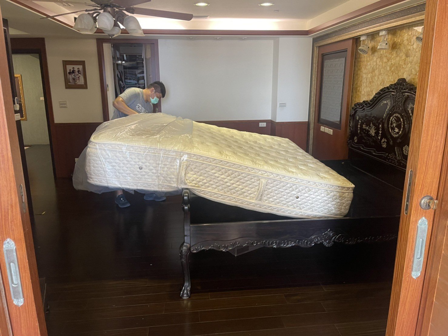 台北豪宅搬運|新北豪宅搬運|南港豪宅搬運|大安豪宅搬運|士林豪宅搬運|內湖豪宅搬運|汐止豪宅搬運|中永和豪宅搬運|桃園豪宅搬運|龜山豪宅搬運|不需使用到車計時搬工服務|室內裝潢、裝修精緻包裝服務|豪宅倉儲暫放防塵、防潮精緻防護包裝|搬家公司推薦,台北搬家公司搬遷推薦【榮福搬家公司】貼近顧客搬運需求,榮福搬家團隊都秉持以用心實在專業搬家技巧,搬家實在用心值得您的信賴與選擇。歡迎加入官方Line ID:@0800-366366 客服專員一對一服務。 台北豪宅搬運|新北豪宅搬運|南港豪宅搬運|大安豪宅搬運|士林豪宅搬運|內湖豪宅搬運|汐止豪宅搬運|中永和豪宅搬運|桃園豪宅搬運|龜山豪宅搬運|不需使用到車計時搬工服務|室內裝潢、裝修精緻包裝服務|豪宅倉儲暫放防塵、防潮精緻防護包裝|搬家公司推薦,台北搬家公司搬遷推薦【榮福搬家公司】貼近顧客搬運需求,榮福搬家團隊都秉持以用心實在專業搬家技巧,搬家實在用心值得您的信賴與選擇。歡迎加入官方Line ID:@0800-366366 客服專員一對一服務。