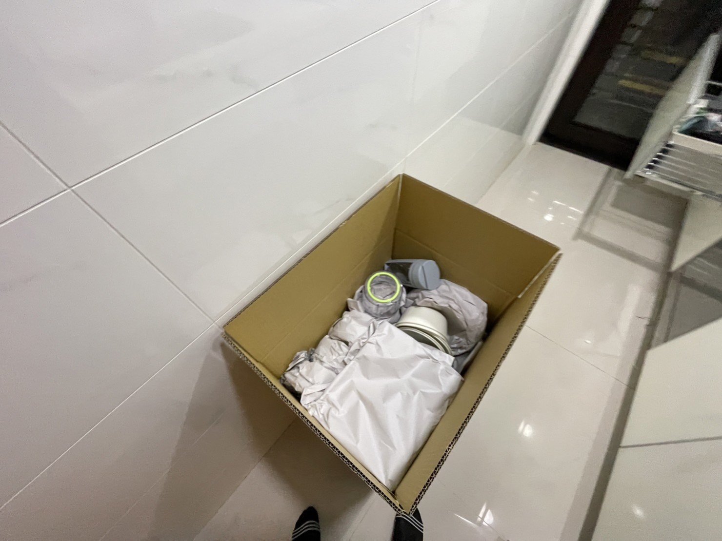 專人打包、搬家公司推薦、新北搬家公司推薦【榮福搬家公司】基隆搬家、南港搬家、桃園搬家公司推薦、懶人搬家,專人包裝,家庭搬家、精緻搬家、精緻包裝、打包裝箱。台北搬家公司推薦:大台北搬家,精緻包裝搬運「細膩包裝、專業搬運、用心服務、以客為尊」是榮福搬家公司的宗旨與精神。歡迎立即來電02-2651-2727專人服務。 專人打包、搬家公司推薦、新北搬家公司推薦【榮福搬家公司】基隆搬家、南港搬家、桃園搬家公司推薦、懶人搬家,專人包裝,家庭搬家、精緻搬家、精緻包裝、打包裝箱。台北搬家公司推薦:大台北搬家,精緻包裝搬運「細膩包裝、專業搬運、用心服務、以客為尊」是榮福搬家公司的宗旨與精神。歡迎立即來電02-2651-2727專人服務。