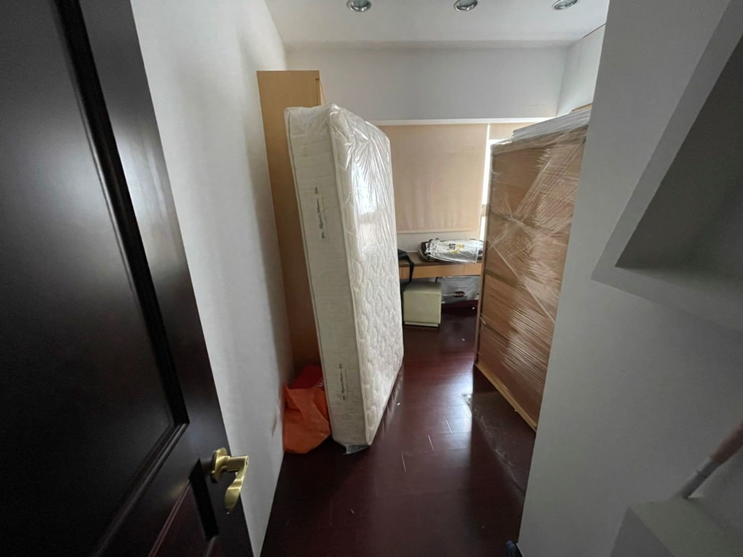 搬家公司推薦、新北搬家推薦【榮福搬家公司】南港搬家、桃園搬家公司推薦、台北搬家公司推薦、搬家具、冰箱搬運、基隆搬家、搬家電、床墊搬運、倉儲搬運、沙發搬運、搬茶几、床組拆裝、衣櫃拆裝、衣櫃搬運、洗衣機搬運、搬運餐桌、搬按摩椅、單件家具運送、跨縣市搬家、吊車搬家、吊車搬運、吊掛家具搬運、無痛搬家、大型家具搬運、家庭搬家、搬鋼琴、搬工計時、搬工服務、人力搬運、搬運、搬家紙箱,針對顧客都秉持以用心實在專業搬家技巧,搬家實在用心值得您的信賴與選擇。歡迎來電咨詢02-2651-2727,榮福搬家有專員立即為您服務。 搬家公司推薦、新北搬家推薦【榮福搬家公司】南港搬家、桃園搬家公司推薦、台北搬家公司推薦、搬家具、冰箱搬運、基隆搬家、搬家電、床墊搬運、倉儲搬運、沙發搬運、搬茶几、床組拆裝、衣櫃拆裝、衣櫃搬運、洗衣機搬運、搬運餐桌、搬按摩椅、單件家具運送、跨縣市搬家、吊車搬家、吊車搬運、吊掛家具搬運、無痛搬家、大型家具搬運、家庭搬家、搬鋼琴、搬工計時、搬工服務、人力搬運、搬運、搬家紙箱,針對顧客都秉持以用心實在專業搬家技巧,搬家實在用心值得您的信賴與選擇。歡迎來電咨詢02-2651-2727,榮福搬家有專員立即為您服務。