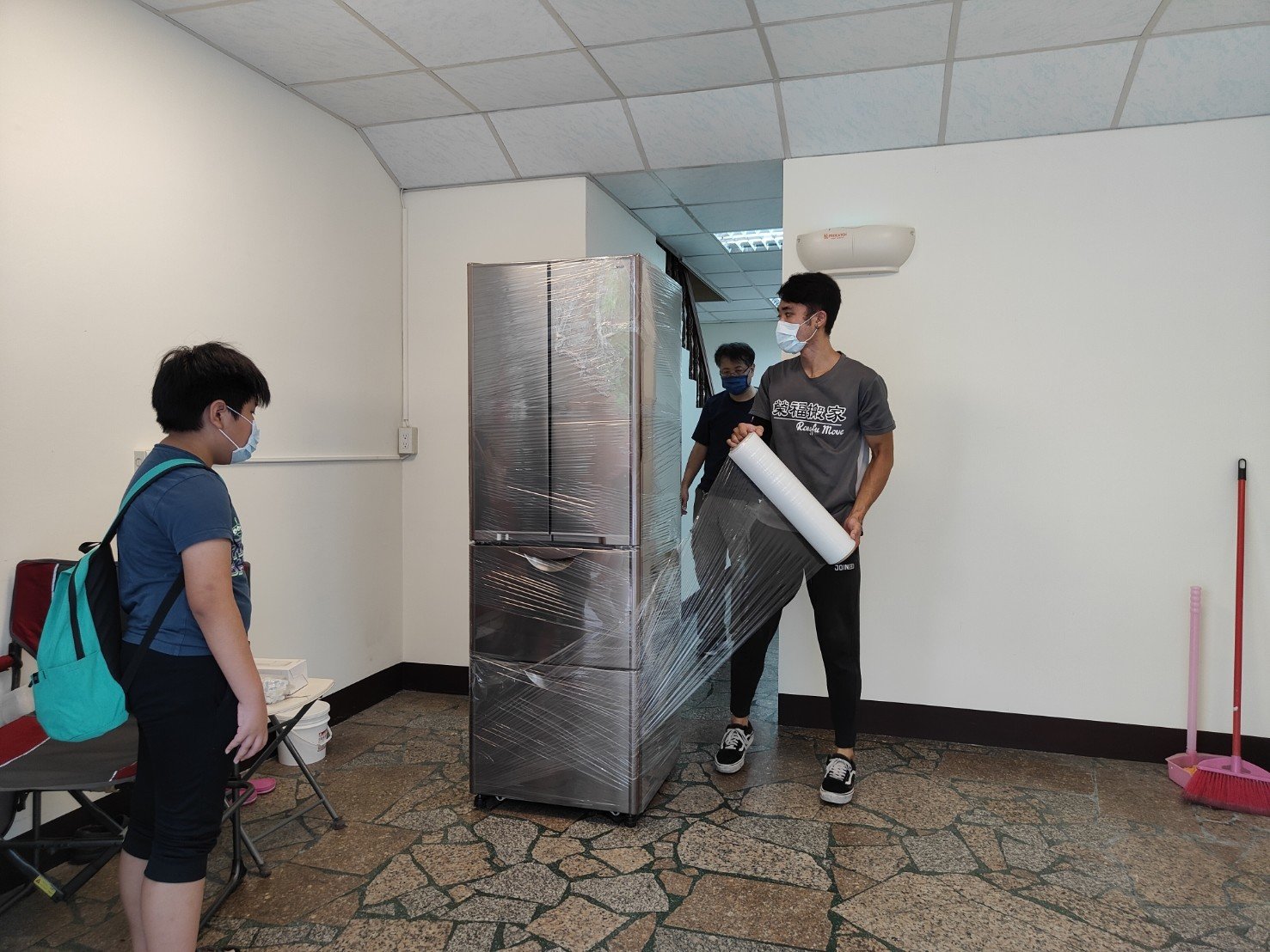 搬家公司推薦、台北搬家推薦【榮福搬家公司】南港搬家、桃園搬家公司推薦、新北搬家公司推薦、百貨公司進撤櫃、專櫃進撤櫃、企業搬運服務、搬公司行號、廠房遷移、公司行號搬遷、政府機關搬遷、百貨專櫃遷移、學校單位搬遷、精緻包裝、家庭搬家、搬鋼琴、搬工計時、搬工服務、人力搬運,針對顧客都秉持以用心實在專業搬家技巧,搬家實在用心值得您的信賴與選擇。歡迎來電咨詢02-2651-2727,榮福搬家有專員立即為您服務。搬家公司推薦、新北搬家推薦【榮福搬家公司】南港搬家、桃園搬家公司推薦、台北搬家公司推薦、搬家具、冰箱搬運、基隆搬家、搬家電、床墊搬運、搬公司行號、家庭搬家、搬鋼琴、搬工計時、搬工服務、人力搬運、搬運、搬家紙箱,針對顧客都秉持以用心實在專業搬家技巧,搬家實在用心值得您的信賴與選擇。歡迎來電咨詢02-2651-2727,榮福搬家有專員立即為您服務。特殊搬運、搬洗衣機【榮福搬家公司】大型烤箱,大型冰箱,臥式冰箱,食品冷藏展示櫃 搬家公司推薦、台北搬家推薦【榮福搬家公司】南港搬家、桃園搬家公司推薦、新北搬家公司推薦、百貨公司進撤櫃、專櫃進撤櫃、企業搬運服務、搬公司行號、廠房遷移、公司行號搬遷、政府機關搬遷、百貨專櫃遷移、學校單位搬遷、精緻包裝、家庭搬家、搬鋼琴、搬工計時、搬工服務、人力搬運,針對顧客都秉持以用心實在專業搬家技巧,搬家實在用心值得您的信賴與選擇。歡迎來電咨詢02-2651-2727,榮福搬家有專員立即為您服務。搬家公司推薦、新北搬家推薦【榮福搬家公司】南港搬家、桃園搬家公司推薦、台北搬家公司推薦、搬家具、冰箱搬運、基隆搬家、搬家電、床墊搬運、搬公司行號、家庭搬家、搬鋼琴、搬工計時、搬工服務、人力搬運、搬運、搬家紙箱,針對顧客都秉持以用心實在專業搬家技巧,搬家實在用心值得您的信賴與選擇。歡迎來電咨詢02-2651-2727,榮福搬家有專員立即為您服務。特殊搬運、搬洗衣機【榮福搬家公司】大型烤箱,大型冰箱,臥式冰箱,食品冷藏展示櫃