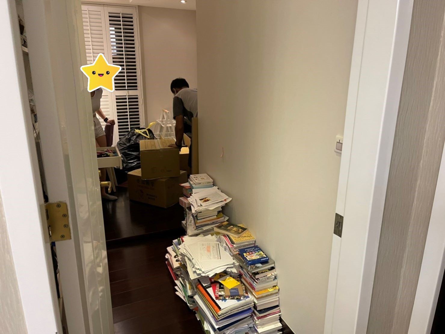 專人打包、搬家公司推薦、新北搬家公司推薦【榮福搬家公司】基隆搬家、南港搬家、桃園搬家公司推薦、家庭搬家、精緻搬家、精緻包裝、打包裝箱、跨縣市搬家、搬工計時、人工搬運、床墊搬運、冰箱搬運、搬家具、搬家首選、吊掛搬運、吊家具搬運、搬家紙箱、氣泡捲、膠膜、黃色透明膠帶、大型家具搬運、搬木製家具、搬大理石桌、廢棄物處理清運、家庭家具垃圾處理,台北搬家公司推薦:大台北搬家,精緻包裝搬運「細膩包裝、專業搬運、用心服務、以客為尊」是榮福搬家公司的宗旨與精神。歡迎立即來電02-2651-2727專人服務。 專人打包、搬家公司推薦、新北搬家公司推薦【榮福搬家公司】基隆搬家、南港搬家、桃園搬家公司推薦、家庭搬家、精緻搬家、精緻包裝、打包裝箱、跨縣市搬家、搬工計時、人工搬運、床墊搬運、冰箱搬運、搬家具、搬家首選、吊掛搬運、吊家具搬運、搬家紙箱、氣泡捲、膠膜、黃色透明膠帶、大型家具搬運、搬木製家具、搬大理石桌、廢棄物處理清運、家庭家具垃圾處理,台北搬家公司推薦:大台北搬家,精緻包裝搬運「細膩包裝、專業搬運、用心服務、以客為尊」是榮福搬家公司的宗旨與精神。歡迎立即來電02-2651-2727專人服務。