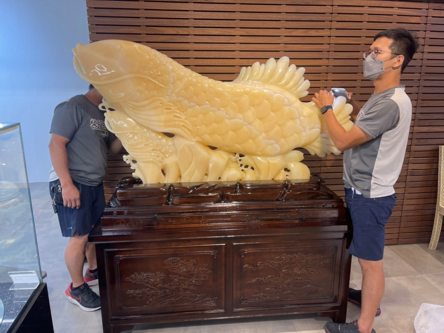 台北精搬貴重藝術品∣南港精搬貴重藝術品∣新北精搬貴重藝術品∣雙北精搬貴重藝術品∣汐止精搬貴重藝術品∣中永和精搬貴重藝術品∣板橋精搬貴重藝術品∣五股精搬貴重藝術品∣基隆精搬貴重藝術品∣桃園精搬貴重藝術品∣專業搬玉石藝術品推薦【榮福搬家公司】具專業團隊擁有精緻包裝組及重物搬運組,能依據業主、顧客需求分派其專業團隊組,進行各項藝術品專業安全搬運服務;給予最優質、放心各項搬家、搬運需求。 台北精搬貴重藝術品∣南港精搬貴重藝術品∣新北精搬貴重藝術品∣雙北精搬貴重藝術品∣汐止精搬貴重藝術品∣中永和精搬貴重藝術品∣板橋精搬貴重藝術品∣五股精搬貴重藝術品∣基隆精搬貴重藝術品∣桃園精搬貴重藝術品∣專業搬玉石藝術品推薦【榮福搬家公司】具專業團隊擁有精緻包裝組及重物搬運組,能依據業主、顧客需求分派其專業團隊組,進行各項藝術品專業安全搬運服務;給予最優質、放心各項搬家、搬運需求。
