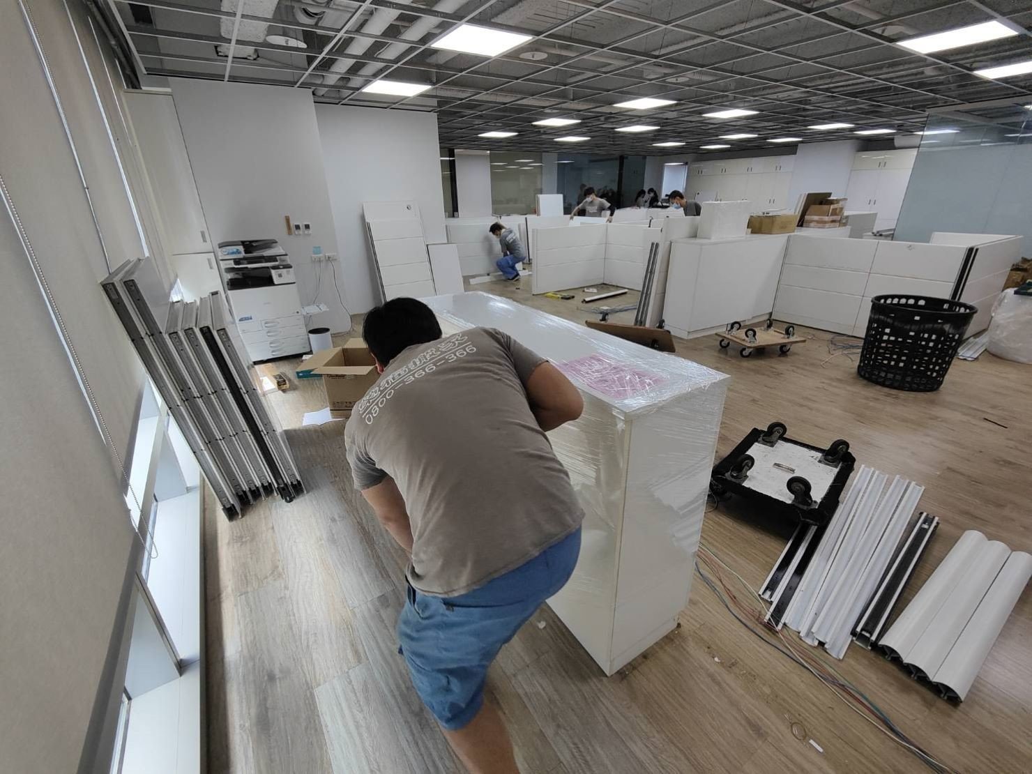 搬家公司推薦、台北搬家推薦【榮福搬家公司】搬遷估價、南港搬家、桃園搬家公司推薦、新北搬家公司推薦、基隆搬家、搬沙發、搬保險箱、金庫搬運、搬活動櫃、搬公文櫃、搬保密櫃、搬辦公桌、旋轉椅、辦公椅、搬資料櫃、辦公室遷移、搬會客桌、碎紙機、印表機、搬玻璃櫥櫃、會議桌搬運、OA屏風拆裝、事務機搬運、搬電腦設備、公司行號搬遷、政府機關搬遷、學校單位搬遷、精緻包裝、搬家紙箱、搬鐵櫃、搬保密文件、保密文件銷毀、搬工計時、搬工服務、人力搬運,針對顧客都秉持以用心實在專業搬家技巧,搬家實在用心值得您的信賴與選擇。歡迎來電咨詢02-2651-2727,榮福搬家有專員立即為您服務。 搬家公司推薦、台北搬家推薦【榮福搬家公司】搬遷估價、南港搬家、桃園搬家公司推薦、新北搬家公司推薦、基隆搬家、搬沙發、搬保險箱、金庫搬運、搬活動櫃、搬公文櫃、搬保密櫃、搬辦公桌、旋轉椅、辦公椅、搬資料櫃、辦公室遷移、搬會客桌、碎紙機、印表機、搬玻璃櫥櫃、會議桌搬運、OA屏風拆裝、事務機搬運、搬電腦設備、公司行號搬遷、政府機關搬遷、學校單位搬遷、精緻包裝、搬家紙箱、搬鐵櫃、搬保密文件、保密文件銷毀、搬工計時、搬工服務、人力搬運,針對顧客都秉持以用心實在專業搬家技巧,搬家實在用心值得您的信賴與選擇。歡迎來電咨詢02-2651-2727,榮福搬家有專員立即為您服務。