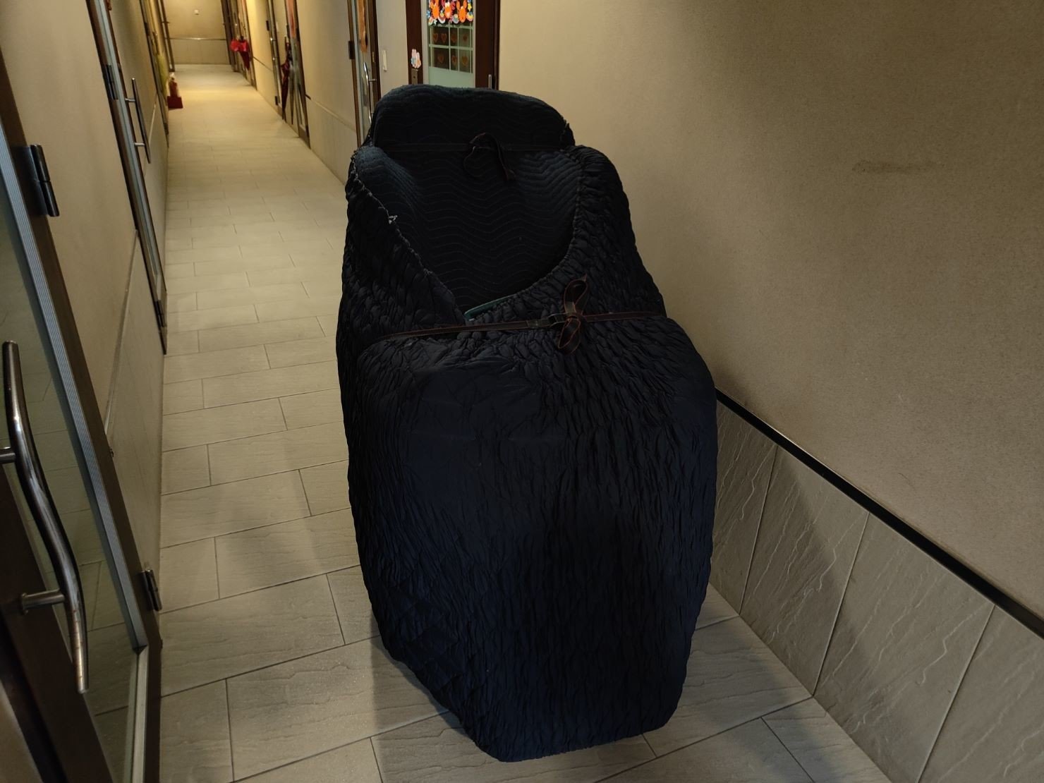 特殊搬運、搬藝術品、雕刻品、神桌、按摩椅,由【榮福搬家公司】專業搬家公司推薦:大台北搬家,精緻包裝搬運「細膩包裝、專業搬運、用心服務、以客為尊」是榮福搬家公司的宗旨與精神。歡迎立即來電02-2651-2727專人服務。 特殊搬運、搬藝術品、雕刻品、神桌、按摩椅,由【榮福搬家公司】專業搬家公司推薦:大台北搬家,精緻包裝搬運「細膩包裝、專業搬運、用心服務、以客為尊」是榮福搬家公司的宗旨與精神。歡迎立即來電02-2651-2727專人服務。