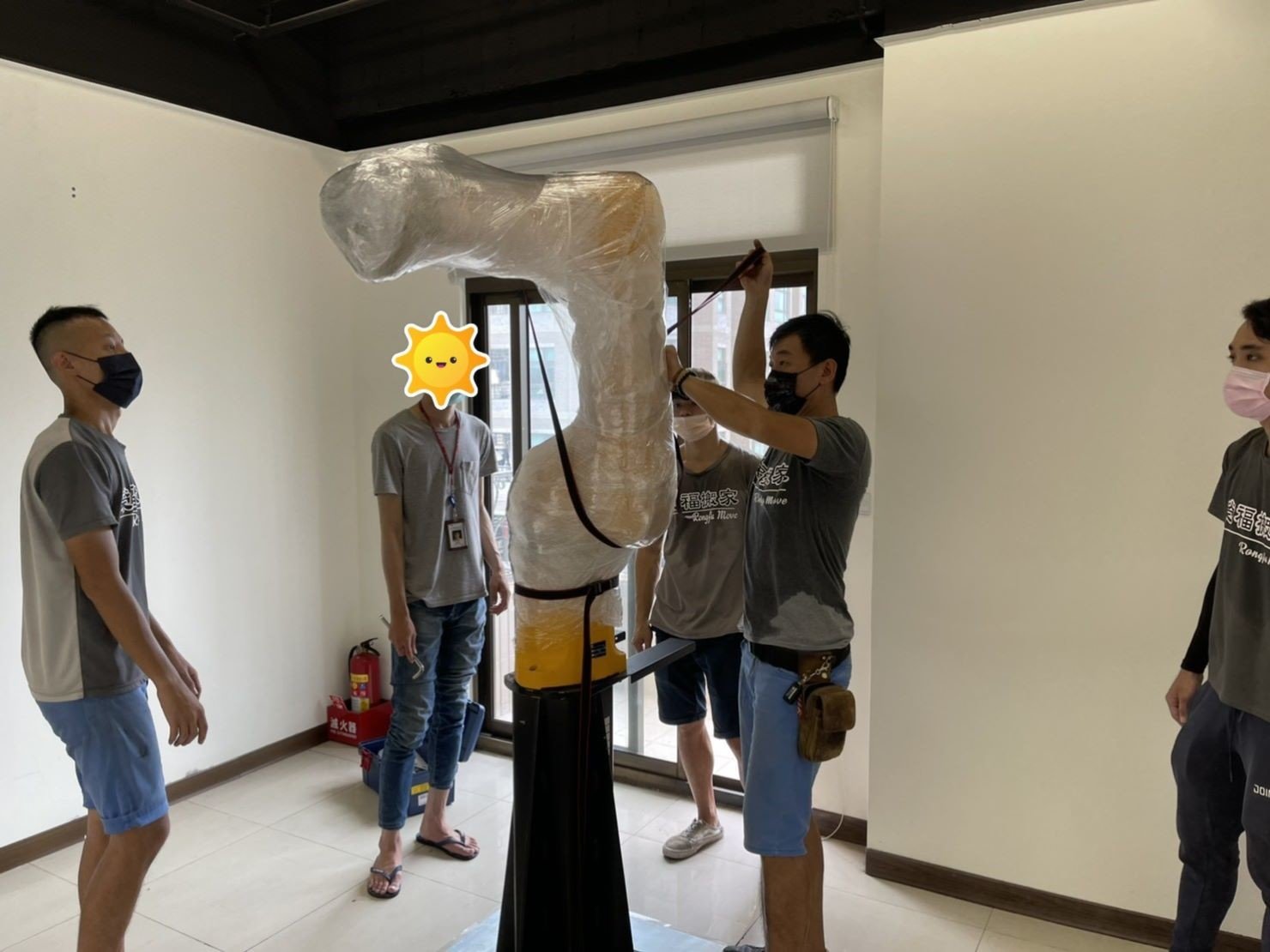 搬家公司推薦、台北搬家推薦【榮福搬家公司】南港搬家、桃園搬家公司推薦、新北搬家公司推薦、企業搬運服務、生技公司、公司行號搬遷、政府機關搬遷、機械手臂搬遷、精緻包裝,安全搬運、針對顧客都秉持以用心實在專業搬家技巧,搬家實在用心值得您的信賴與選擇。歡迎來電咨詢02-2651-2727,榮福搬家有專員立即為您服務。 搬家公司推薦、台北搬家推薦【榮福搬家公司】南港搬家、桃園搬家公司推薦、新北搬家公司推薦、企業搬運服務、生技公司、公司行號搬遷、政府機關搬遷、機械手臂搬遷、精緻包裝,安全搬運、針對顧客都秉持以用心實在專業搬家技巧,搬家實在用心值得您的信賴與選擇。歡迎來電咨詢02-2651-2727,榮福搬家有專員立即為您服務。