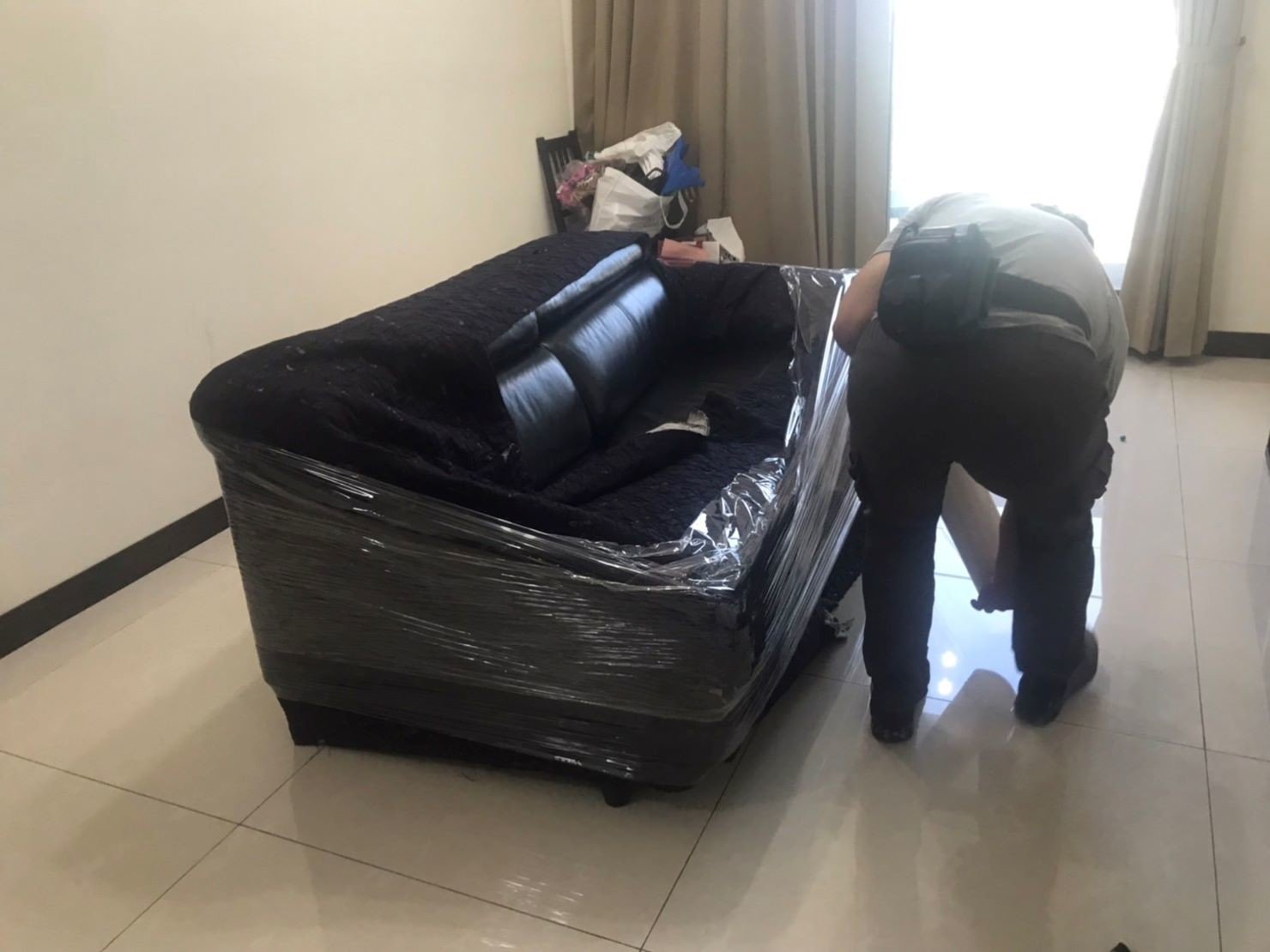 台北搬家單搬重物或少量家具∣南港搬家單搬重物或少量家具∣新北搬家單搬重物或少量家具∣雙北搬家單搬重物或少量家具∣汐止搬家單搬重物或少量家具∣五股搬家單搬重物或少量家具∣中永和搬家單搬重物或少量家具∣板橋搬家單搬重物或少量家具∣桃園搬家單搬重物或少量家具推薦【榮福搬家】屬專業搬家細膩運唯一首選,累積20年各式各樣特殊重物的搬運經驗,專業敏捷快速完成您的各項搬運任務。榮福搬家具備精緻包裝搬運「細膩包裝、專業搬運、用心服務、以客為尊」是榮福搬家公司的宗旨與精神。歡迎立即來電02-2651-2727專人服務。 台北搬家單搬重物或少量家具∣南港搬家單搬重物或少量家具∣新北搬家單搬重物或少量家具∣雙北搬家單搬重物或少量家具∣汐止搬家單搬重物或少量家具∣五股搬家單搬重物或少量家具∣中永和搬家單搬重物或少量家具∣板橋搬家單搬重物或少量家具∣桃園搬家單搬重物或少量家具推薦【榮福搬家】屬專業搬家細膩運唯一首選,累積20年各式各樣特殊重物的搬運經驗,專業敏捷快速完成您的各項搬運任務。榮福搬家具備精緻包裝搬運「細膩包裝、專業搬運、用心服務、以客為尊」是榮福搬家公司的宗旨與精神。歡迎立即來電02-2651-2727專人服務。