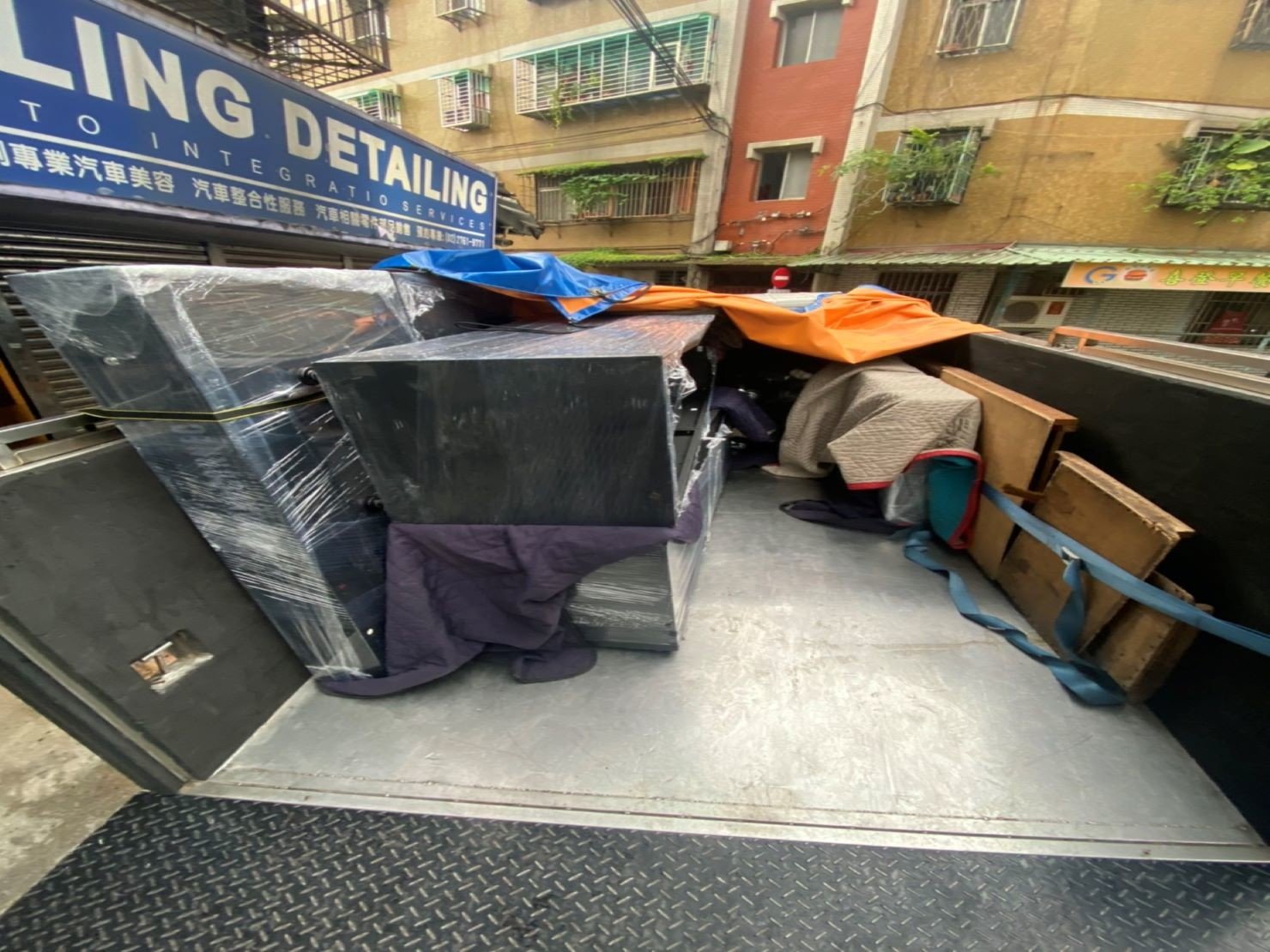 重物搬運推薦【榮福搬家】搬運特殊重物給您最優質、最安全的搬運服務、專業實在、經驗豐富:Beer Pong 乒乓球酒杯桌PONGConnect 重物搬運推薦【榮福搬家】搬運特殊重物給您最優質、最安全的搬運服務、專業實在、經驗豐富:Beer Pong 乒乓球酒杯桌PONGConnect