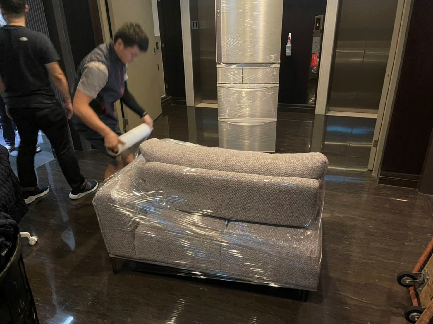 搬家公司推薦、新北搬家推薦【榮福搬家公司】南港搬家、桃園搬家公司推薦、家庭搬家、搬公司行號、台北搬家推薦、搬鋼琴、搬工、搬家具、搬冰箱、搬床組、搬大型家具、搬家電、搬沙發、搬衣櫃,針對顧客都秉持以用心實在專業搬家技巧,搬家實在用心值得您的信賴與選擇。歡迎來電咨詢02-2651-2727,榮福搬家有專員立即為您服務。 搬家公司推薦、新北搬家推薦【榮福搬家公司】南港搬家、桃園搬家公司推薦、家庭搬家、搬公司行號、台北搬家推薦、搬鋼琴、搬工、搬家具、搬冰箱、搬床組、搬大型家具、搬家電、搬沙發、搬衣櫃,針對顧客都秉持以用心實在專業搬家技巧,搬家實在用心值得您的信賴與選擇。歡迎來電咨詢02-2651-2727,榮福搬家有專員立即為您服務。