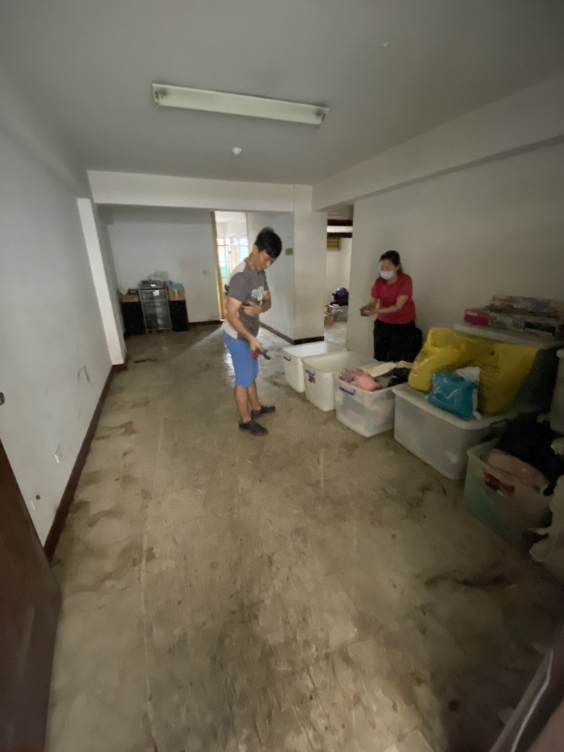 新北市垃圾清運、台北市垃圾清運、不要的家具怎麼辦、搬家公司推薦、新北搬家公司推薦【榮福搬家公司】南港搬家、桃園搬家公司推薦、桃園大型垃圾、台北搬家公司推薦、搬垃圾處理、家庭廢棄物清運、廢棄物處理、搬運廢棄物、家具垃圾處理、清運、搬家具、冰箱搬運、基隆搬家、大型家電回收清運、床墊搬運、搬衣櫃、大型家具丟棄、大型家具清運、搬公司行號、家庭垃圾清運公司、清垃圾、廢棄家具處理、廢棄家具清運、垃圾清運費用、搬家車,針對顧客都秉持以用心實在專業搬家技巧,搬家實在用心值得您的信賴與選擇。歡迎來電咨詢02-2651-2727,榮福搬家有專員立即為您服務。 新北市垃圾清運、台北市垃圾清運、不要的家具怎麼辦、搬家公司推薦、新北搬家公司推薦【榮福搬家公司】南港搬家、桃園搬家公司推薦、桃園大型垃圾、台北搬家公司推薦、搬垃圾處理、家庭廢棄物清運、廢棄物處理、搬運廢棄物、家具垃圾處理、清運、搬家具、冰箱搬運、基隆搬家、大型家電回收清運、床墊搬運、搬衣櫃、大型家具丟棄、大型家具清運、搬公司行號、家庭垃圾清運公司、清垃圾、廢棄家具處理、廢棄家具清運、垃圾清運費用、搬家車,針對顧客都秉持以用心實在專業搬家技巧,搬家實在用心值得您的信賴與選擇。歡迎來電咨詢02-2651-2727,榮福搬家有專員立即為您服務。