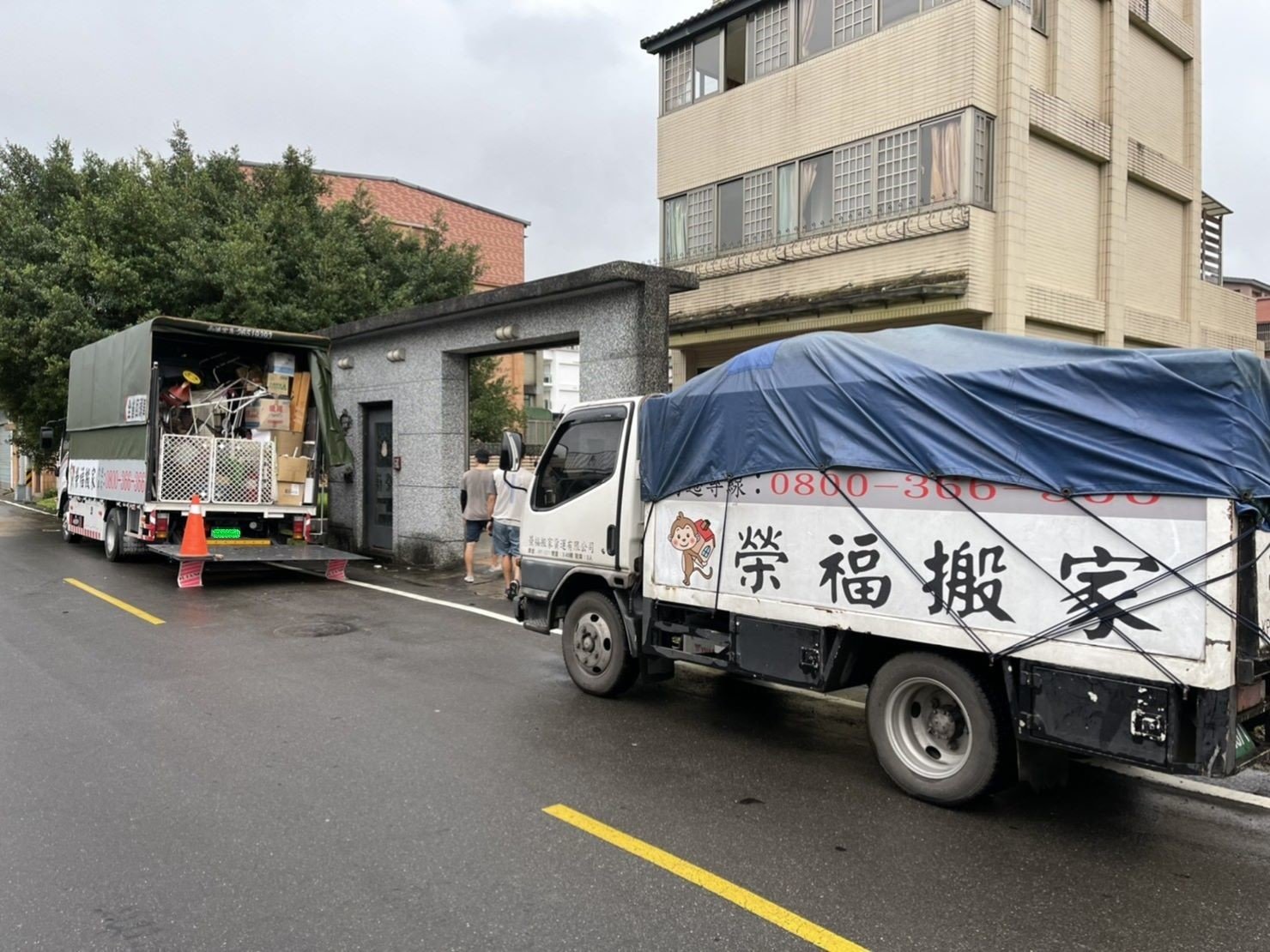 搬家公司推薦、新北搬家推薦【榮福搬家公司】南港搬家、精搬魚缸、桃園搬家公司推薦、台北搬家公司推薦、廢棄家具處理、廢棄家具清運、家庭廢棄物清運、清運、搬家、家具垃圾清運、搬家具、冰箱搬運、基隆搬家、搬洗衣機、搬家電、床墊搬運、搬保險櫃、搬金庫、搬公司行號、跨縣市搬家、搬沙發、家庭搬家、搬家首選、搬鋼琴、搬工、搬運、搬家紙箱,針對顧客都秉持以用心實在專業搬家技巧,搬家實在用心值得您的信賴與選擇。歡迎來電咨詢02-2651-2727,榮福搬家有專員立即為您服務。 搬家公司推薦、新北搬家推薦【榮福搬家公司】南港搬家、精搬魚缸、桃園搬家公司推薦、台北搬家公司推薦、廢棄家具處理、廢棄家具清運、家庭廢棄物清運、清運、搬家、家具垃圾清運、搬家具、冰箱搬運、基隆搬家、搬洗衣機、搬家電、床墊搬運、搬保險櫃、搬金庫、搬公司行號、跨縣市搬家、搬沙發、家庭搬家、搬家首選、搬鋼琴、搬工、搬運、搬家紙箱,針對顧客都秉持以用心實在專業搬家技巧,搬家實在用心值得您的信賴與選擇。歡迎來電咨詢02-2651-2727,榮福搬家有專員立即為您服務。