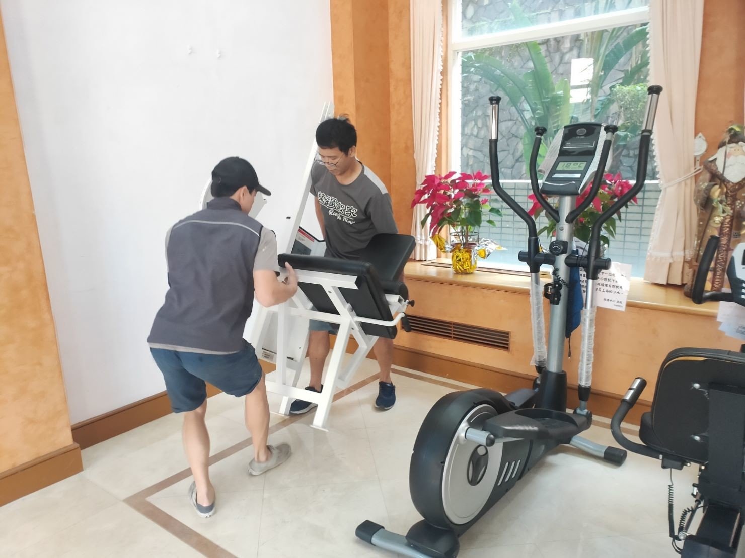搬家公司推薦、台北搬家推薦【榮福搬家公司】南港搬家、搬家公司、桃園搬家公司推薦、新北搬家公司推薦、搬運服務、搬工服務、社區搬工派遣、搬家具、運動器材搬運、搬健身器材、人力搬工,針對顧客都秉持以用心實在專業搬家技巧,搬家實在用心值得您的信賴與選擇。歡迎來電咨詢02-2651-2727,榮福搬家有專員立即為您服務。專業拆裝技能、系統式家具拆裝找專業的榮福搬家就對了。 搬家公司推薦、台北搬家推薦【榮福搬家公司】南港搬家、搬家公司、桃園搬家公司推薦、新北搬家公司推薦、搬運服務、搬工服務、社區搬工派遣、搬家具、運動器材搬運、搬健身器材、人力搬工,針對顧客都秉持以用心實在專業搬家技巧,搬家實在用心值得您的信賴與選擇。歡迎來電咨詢02-2651-2727,榮福搬家有專員立即為您服務。專業拆裝技能、系統式家具拆裝找專業的榮福搬家就對了。