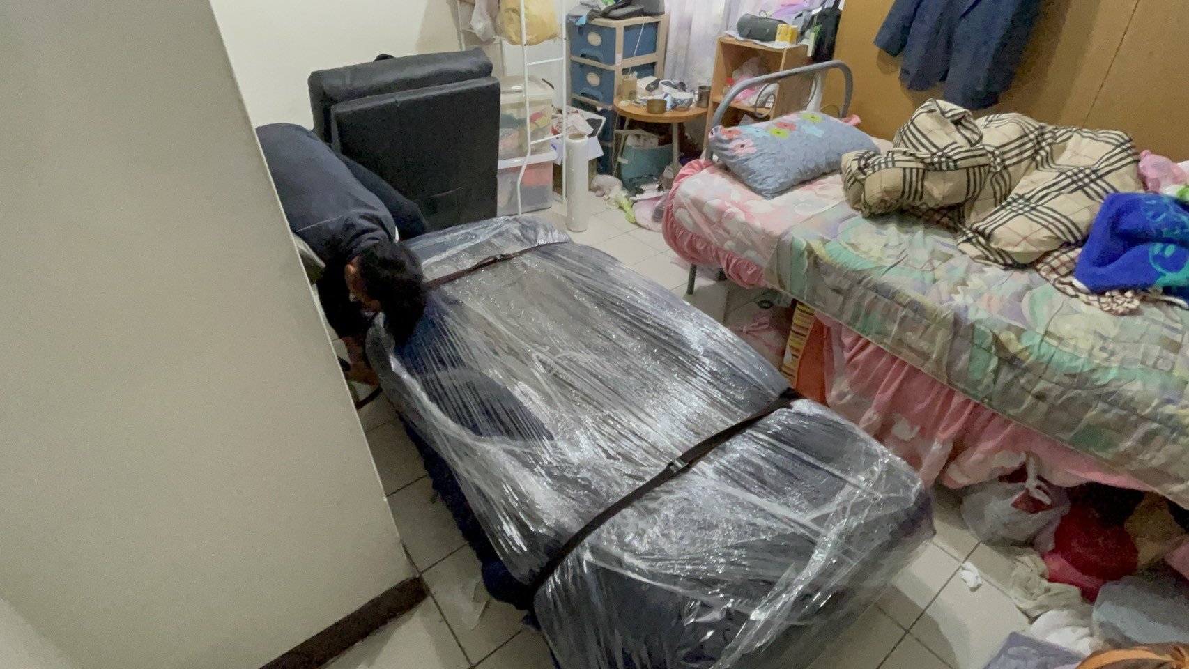 搬家公司推薦、新北搬家推薦【榮福搬家公司】南港搬家、桃園搬家公司推薦、台北搬家公司推薦、單件家具運送、搬醫療床、搬家具、冰箱搬運、基隆搬家、搬大型家電、床墊搬運、搬公司行號、家庭搬家、重物搬運、電動床搬運、搬鋼琴、醫療電動床搬運、搬工計時、搬運、人工搬運、大型家具搬運、家具拆裝、跨縣市搬家、搬家估價,針對顧客都秉持以用心實在專業搬家技巧,搬家實在用心值得您的信賴與選擇。歡迎來電咨詢02-2651-2727,榮福搬家有專員立即為您服務。 搬家公司推薦、新北搬家推薦【榮福搬家公司】南港搬家、桃園搬家公司推薦、台北搬家公司推薦、單件家具運送、搬醫療床、搬家具、冰箱搬運、基隆搬家、搬大型家電、床墊搬運、搬公司行號、家庭搬家、重物搬運、電動床搬運、搬鋼琴、醫療電動床搬運、搬工計時、搬運、人工搬運、大型家具搬運、家具拆裝、跨縣市搬家、搬家估價,針對顧客都秉持以用心實在專業搬家技巧,搬家實在用心值得您的信賴與選擇。歡迎來電咨詢02-2651-2727,榮福搬家有專員立即為您服務。