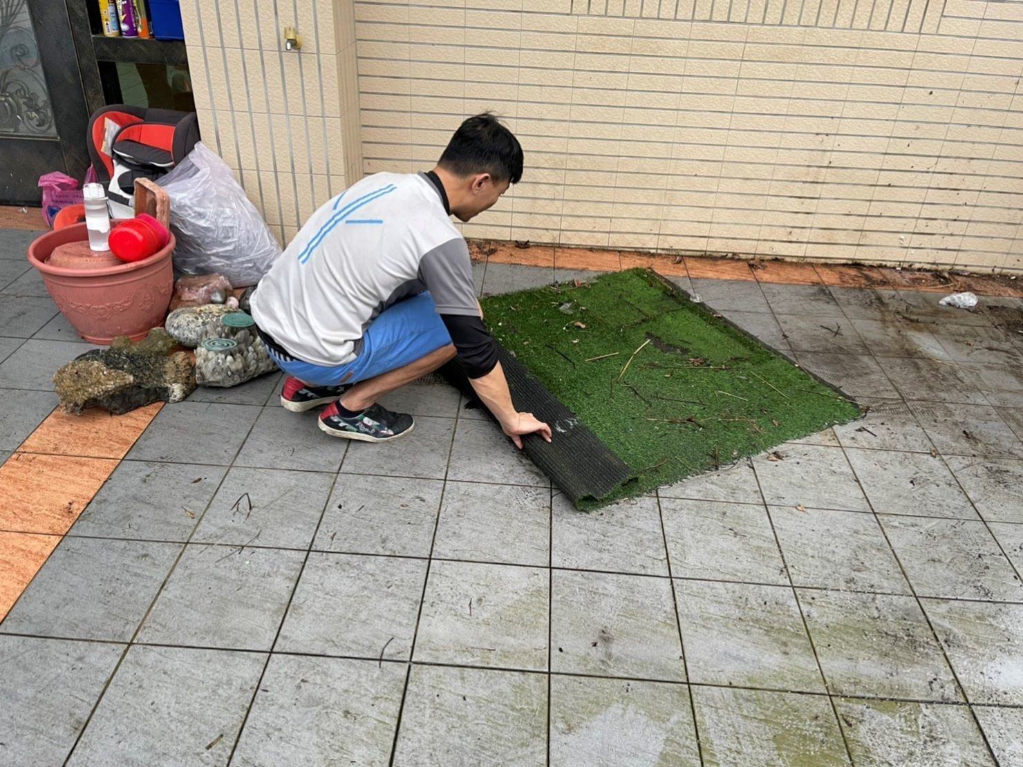 搬家公司推薦、新北搬家推薦【榮福搬家公司】南港搬家、精搬魚缸、桃園搬家公司推薦、台北搬家公司推薦、廢棄家具處理、廢棄家具清運、家庭廢棄物清運、清運、搬家、家具垃圾清運、搬家具、冰箱搬運、基隆搬家、搬洗衣機、搬家電、床墊搬運、搬保險櫃、搬金庫、搬公司行號、跨縣市搬家、搬沙發、家庭搬家、搬家首選、搬鋼琴、搬工、搬運、搬家紙箱,針對顧客都秉持以用心實在專業搬家技巧,搬家實在用心值得您的信賴與選擇。歡迎來電咨詢02-2651-2727,榮福搬家有專員立即為您服務。 搬家公司推薦、新北搬家推薦【榮福搬家公司】南港搬家、精搬魚缸、桃園搬家公司推薦、台北搬家公司推薦、廢棄家具處理、廢棄家具清運、家庭廢棄物清運、清運、搬家、家具垃圾清運、搬家具、冰箱搬運、基隆搬家、搬洗衣機、搬家電、床墊搬運、搬保險櫃、搬金庫、搬公司行號、跨縣市搬家、搬沙發、家庭搬家、搬家首選、搬鋼琴、搬工、搬運、搬家紙箱,針對顧客都秉持以用心實在專業搬家技巧,搬家實在用心值得您的信賴與選擇。歡迎來電咨詢02-2651-2727,榮福搬家有專員立即為您服務。