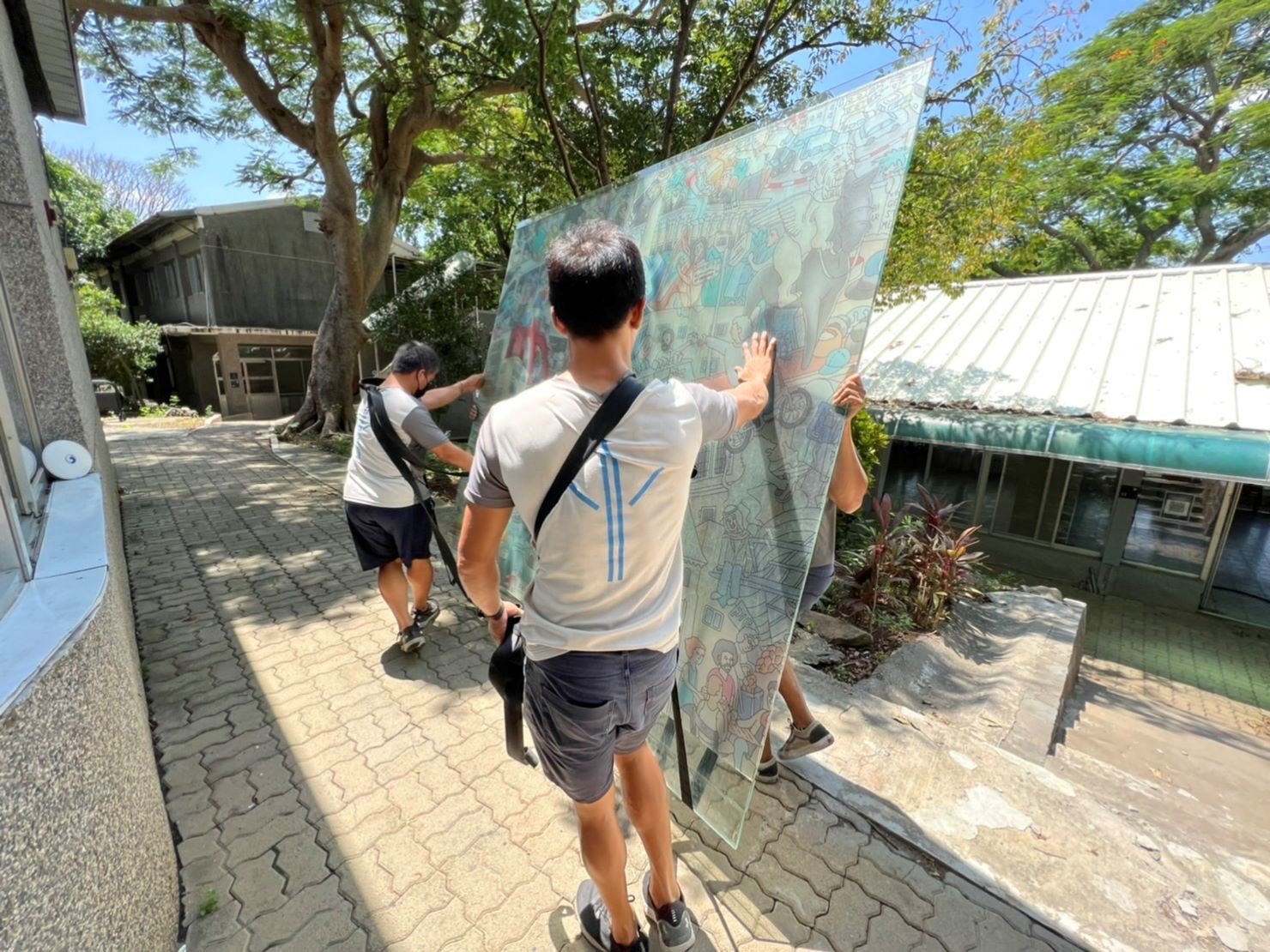 玻璃搬運、搬玻璃、強化玻璃、玻璃貨櫃屋、舞臺、舞臺結構、搬重物【榮福搬家公司】精搬重物、搬魚缸、搬鋼琴、搬金庫、人力搬運、搬按摩椅、冰箱搬運、搬家具、搬家首選、吊掛搬運、吊家具搬運、吊金庫搬運、特殊重物搬運、單件重物搬運、搬醫療床、專搬重物、企業搬運服務、公司行號搬遷、搬遷、新北搬家公司推薦、搬家公司、基隆搬家、南港搬家、桃園搬家公司推薦、台北搬家公司推薦:大台北搬家,精緻包裝搬運「細膩包裝、專業搬運、用心服務、以客為尊」是榮福搬家公司的宗旨與精神。歡迎立即來電02-2651-2727專人服務。 玻璃搬運、搬玻璃、強化玻璃、玻璃貨櫃屋、舞臺、舞臺結構、搬重物【榮福搬家公司】精搬重物、搬魚缸、搬鋼琴、搬金庫、人力搬運、搬按摩椅、冰箱搬運、搬家具、搬家首選、吊掛搬運、吊家具搬運、吊金庫搬運、特殊重物搬運、單件重物搬運、搬醫療床、專搬重物、企業搬運服務、公司行號搬遷、搬遷、新北搬家公司推薦、搬家公司、基隆搬家、南港搬家、桃園搬家公司推薦、台北搬家公司推薦:大台北搬家,精緻包裝搬運「細膩包裝、專業搬運、用心服務、以客為尊」是榮福搬家公司的宗旨與精神。歡迎立即來電02-2651-2727專人服務。