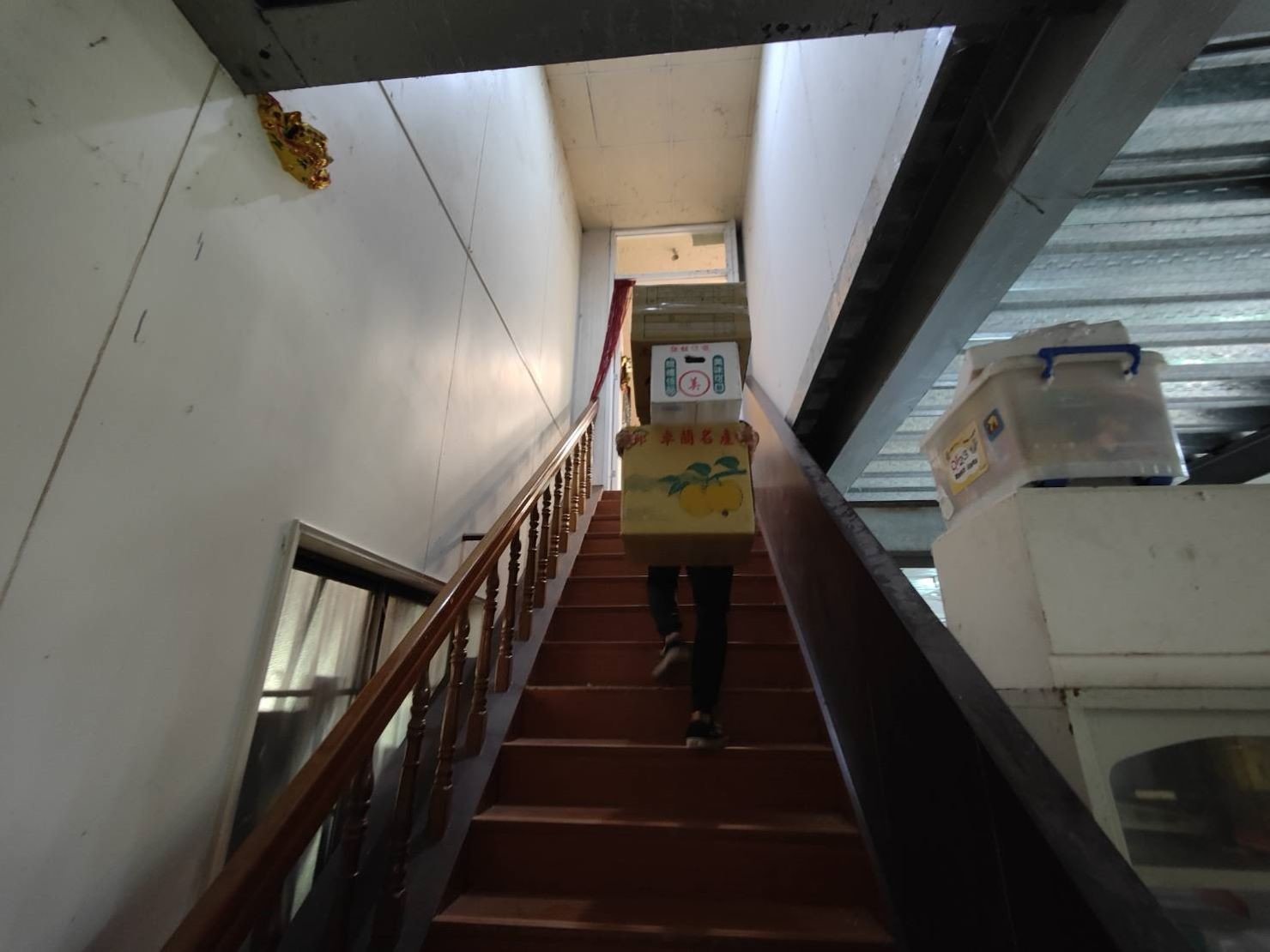 特殊搬運、搬重物【榮福搬家】只搬單一物件、基隆搬家、南港搬家、桃園搬家公司推薦、新北搬家公司推薦、企業搬運服務、搬公司行號、廠房遷移、成衣工廠設備搬移、桌上型紡織機(加熱型)、紡織直噴機、商用列印機搬移、熱轉印機搬移、工業型列印機、學校單位大型海報印表機、精緻包裝、家庭搬家、搬鋼琴、搬工計時、搬工服務、人力搬運,針對顧客都秉持以用心實在專業搬家技巧,搬家實在用心值得您的信賴與選擇。歡迎來電咨詢02-2651-2727,榮福搬家有專員立即為您服務。 特殊搬運、搬重物【榮福搬家】只搬單一物件、基隆搬家、南港搬家、桃園搬家公司推薦、新北搬家公司推薦、企業搬運服務、搬公司行號、廠房遷移、成衣工廠設備搬移、桌上型紡織機(加熱型)、紡織直噴機、商用列印機搬移、熱轉印機搬移、工業型列印機、學校單位大型海報印表機、精緻包裝、家庭搬家、搬鋼琴、搬工計時、搬工服務、人力搬運,針對顧客都秉持以用心實在專業搬家技巧,搬家實在用心值得您的信賴與選擇。歡迎來電咨詢02-2651-2727,榮福搬家有專員立即為您服務。