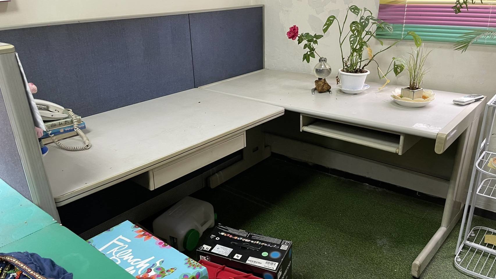 搬工計時、人工搬運、搬水晶洞【榮福搬家公司】特殊重物搬運、專搬重物、人力搬運、搬家首選、口碑第一、精搬金庫、搬保險櫃、精搬魚缸、跨縣市搬家、床墊搬運、搬床組、搬洗衣機、冰箱搬運、搬家具、搬展示木櫃、搬大理石桌、搬大型茶几、石墩搬運、搬置物櫃辦公桌、搬個人活動櫃、石頭搬運、搬神明桌、木製家具搬運、吊掛搬運、吊家具搬運、家庭搬家、辦公室遷移、公司行號搬遷、同棟不同樓層搬運、桃園搬家公司推薦、南港搬家、基隆搬家、新北搬家公司推薦、台北搬家公司推薦:大台北搬家,精緻包裝搬運「細膩包裝、專業搬運、用心服務、以客為尊」是榮福搬家公司的宗旨與精神。歡迎立即來電02-2651-2727專人服務。 搬工計時、人工搬運、搬水晶洞【榮福搬家公司】特殊重物搬運、專搬重物、人力搬運、搬家首選、口碑第一、精搬金庫、搬保險櫃、精搬魚缸、跨縣市搬家、床墊搬運、搬床組、搬洗衣機、冰箱搬運、搬家具、搬展示木櫃、搬大理石桌、搬大型茶几、石墩搬運、搬置物櫃辦公桌、搬個人活動櫃、石頭搬運、搬神明桌、木製家具搬運、吊掛搬運、吊家具搬運、家庭搬家、辦公室遷移、公司行號搬遷、同棟不同樓層搬運、桃園搬家公司推薦、南港搬家、基隆搬家、新北搬家公司推薦、台北搬家公司推薦:大台北搬家,精緻包裝搬運「細膩包裝、專業搬運、用心服務、以客為尊」是榮福搬家公司的宗旨與精神。歡迎立即來電02-2651-2727專人服務。