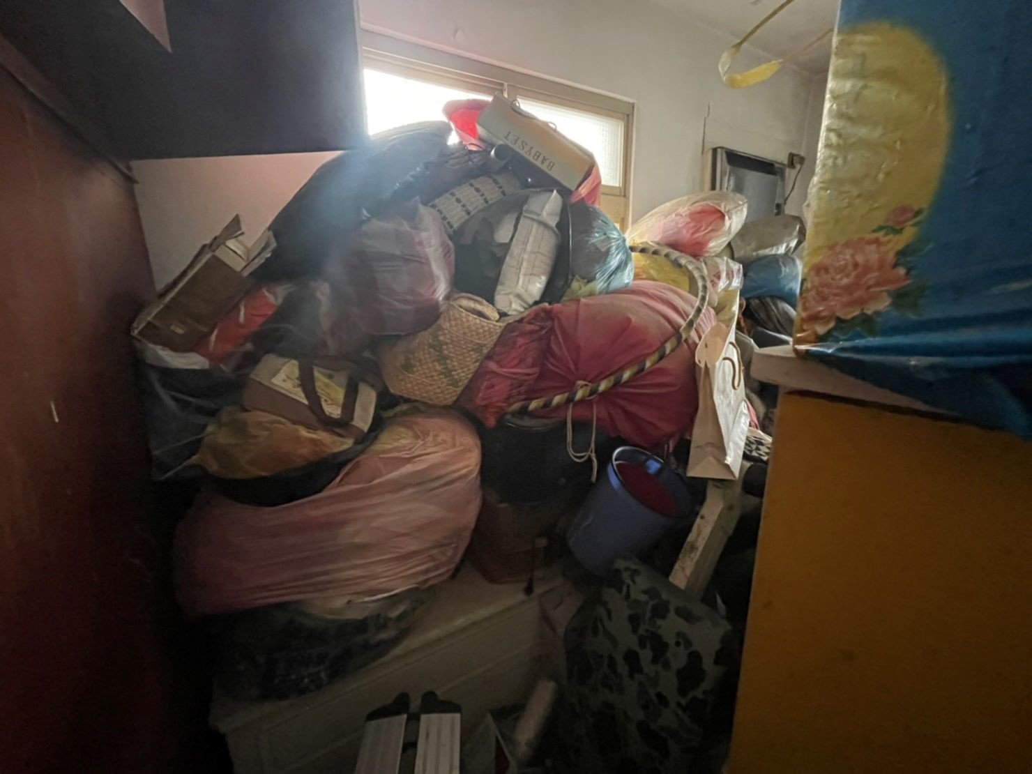 新北市垃圾清運、台北垃圾清運、不要的家具怎麼辦、搬家公司推薦、新北搬家推薦【榮福搬家公司】南港搬家、桃園搬家公司推薦、桃園大型垃圾、台北搬家公司推薦、租屋族、套房、雅房、房東、房東最愛、搬垃圾處理、家庭廢棄物清運、廢棄物處理、搬運廢棄物、家具垃圾處理、清運、搬家具、冰箱搬運、基隆搬家、大型家電回收清運、床墊搬運、搬衣櫃、大型家具丟棄、搬公司行號、家庭垃圾清運公司、清垃圾、廢棄家具處理、廢棄家具清運、搬家車,針對顧客都秉持以用心實在專業搬家技巧,搬家實在用心值得您的信賴與選擇。歡迎來電咨詢02-2651-2727,榮福搬家有專員立即為您服務。 新北市垃圾清運、台北垃圾清運、不要的家具怎麼辦、搬家公司推薦、新北搬家推薦【榮福搬家公司】南港搬家、桃園搬家公司推薦、桃園大型垃圾、台北搬家公司推薦、租屋族、套房、雅房、房東、房東最愛、搬垃圾處理、家庭廢棄物清運、廢棄物處理、搬運廢棄物、家具垃圾處理、清運、搬家具、冰箱搬運、基隆搬家、大型家電回收清運、床墊搬運、搬衣櫃、大型家具丟棄、搬公司行號、家庭垃圾清運公司、清垃圾、廢棄家具處理、廢棄家具清運、搬家車,針對顧客都秉持以用心實在專業搬家技巧,搬家實在用心值得您的信賴與選擇。歡迎來電咨詢02-2651-2727,榮福搬家有專員立即為您服務。