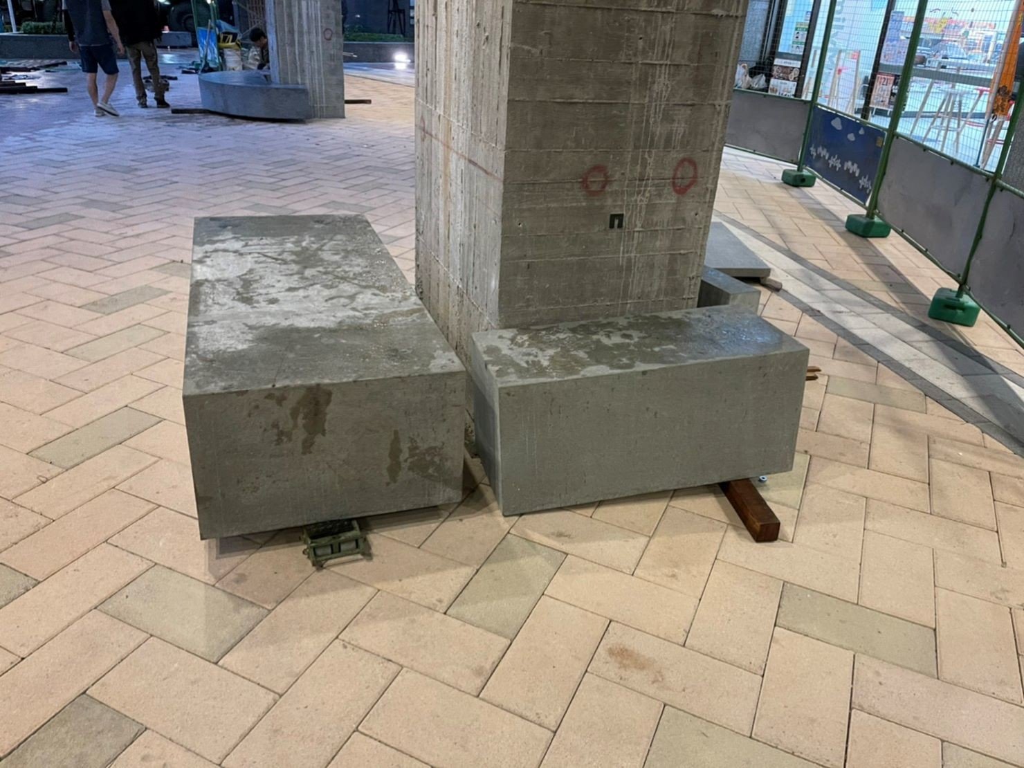 重物搬運/南港搬家【榮福搬家公司】搬洗衣機、搬披薩窯、精搬金庫、搬保險櫃、精搬魚缸、跨縣搬家、搬工派遣、搬床墊、搬冰箱、搬家具、搬家首選、吊掛搬運、吊家具搬運、台北搬家公司推薦:大台北搬家、新北搬家推薦,精緻包裝搬運「細膩包裝、專業搬運、用心服務、以客為尊」是榮福搬家公司的宗旨與精神。歡迎立即來電02-2651-2727專人服務。 重物搬運/南港搬家【榮福搬家公司】搬洗衣機、搬披薩窯、精搬金庫、搬保險櫃、精搬魚缸、跨縣搬家、搬工派遣、搬床墊、搬冰箱、搬家具、搬家首選、吊掛搬運、吊家具搬運、台北搬家公司推薦:大台北搬家、新北搬家推薦,精緻包裝搬運「細膩包裝、專業搬運、用心服務、以客為尊」是榮福搬家公司的宗旨與精神。歡迎立即來電02-2651-2727專人服務。