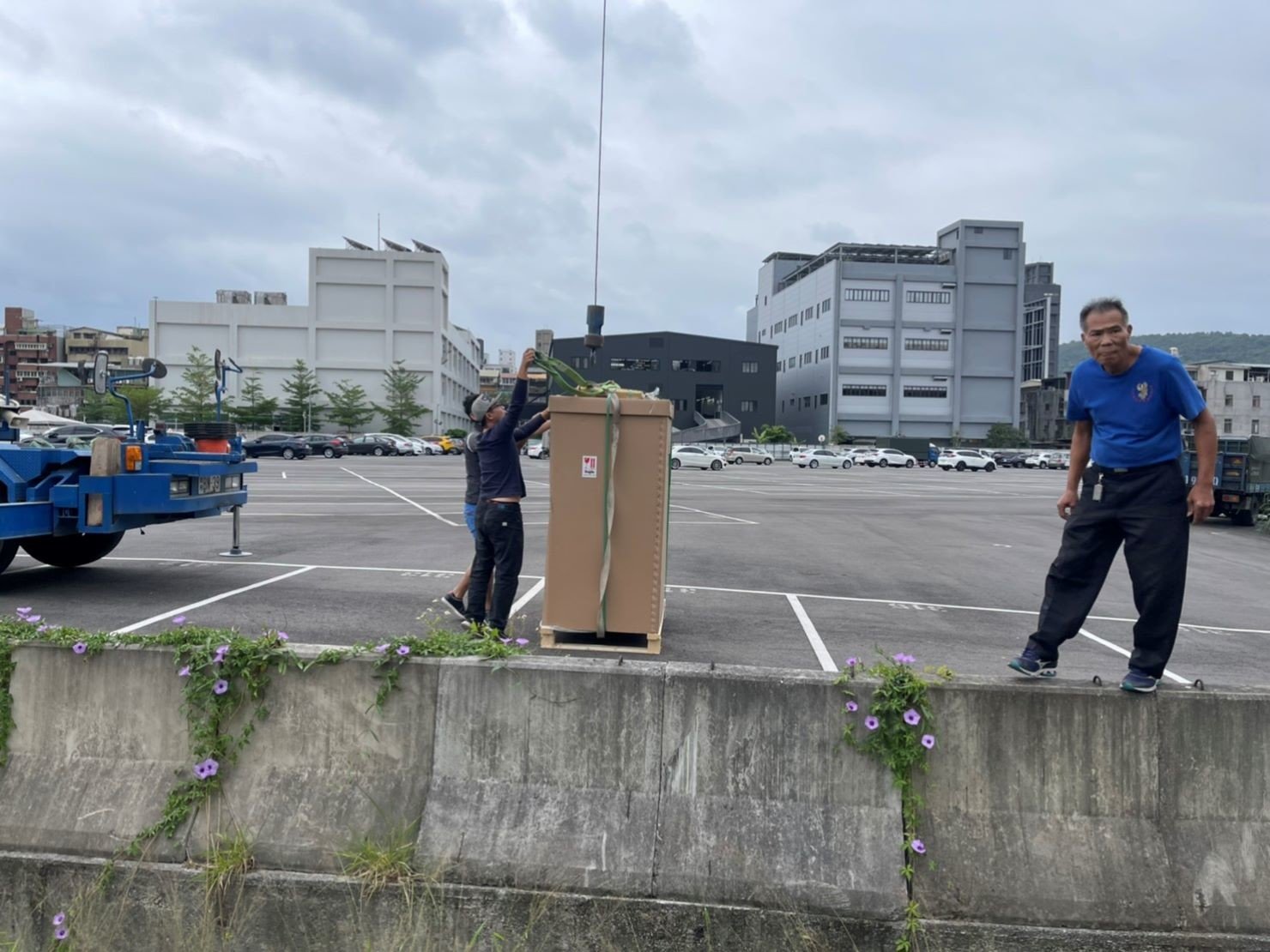 搬生物安全櫃無菌操作台、搬生醫設備、搬重物【榮福搬家公司】搬精密儀器、實驗室大型設備搬運、搬直立式冷凍櫃、搬培養箱、搬煙燻指紋箱、搬帳篷測濕儀、搬藥品冷藏櫃、石墩搬運、搬超低溫冷凍櫃、搬石頭桌椅、搬洗衣機、搬披薩窯、精搬金庫、搬保險櫃、精搬魚缸、精搬鋼琴、搬茶葉乾燥機、搬雷射雕刻切割機、跨縣市搬家、搬工計時、人力搬運、搬運、實驗室遷移、搬營業用冰箱、實驗室特殊儀器搬運、搬家首選、吊掛搬運、吊家具搬運、特殊重物搬運、生物科技儀器設備、專搬重物、新北搬家推薦、搬家公司、基隆搬家、南港搬家、桃園搬家公司、台北搬家公司推薦:大台北搬家,精緻包裝搬運「細膩包裝、專業搬運、用心服務、以客為尊」是榮福搬家公司的宗旨與精神。歡迎立即來電02-2651-2727專人服務。 搬生物安全櫃無菌操作台、搬生醫設備、搬重物【榮福搬家公司】搬精密儀器、實驗室大型設備搬運、搬直立式冷凍櫃、搬培養箱、搬煙燻指紋箱、搬帳篷測濕儀、搬藥品冷藏櫃、石墩搬運、搬超低溫冷凍櫃、搬石頭桌椅、搬洗衣機、搬披薩窯、精搬金庫、搬保險櫃、精搬魚缸、精搬鋼琴、搬茶葉乾燥機、搬雷射雕刻切割機、跨縣市搬家、搬工計時、人力搬運、搬運、實驗室遷移、搬營業用冰箱、實驗室特殊儀器搬運、搬家首選、吊掛搬運、吊家具搬運、特殊重物搬運、生物科技儀器設備、專搬重物、新北搬家推薦、搬家公司、基隆搬家、南港搬家、桃園搬家公司、台北搬家公司推薦:大台北搬家,精緻包裝搬運「細膩包裝、專業搬運、用心服務、以客為尊」是榮福搬家公司的宗旨與精神。歡迎立即來電02-2651-2727專人服務。