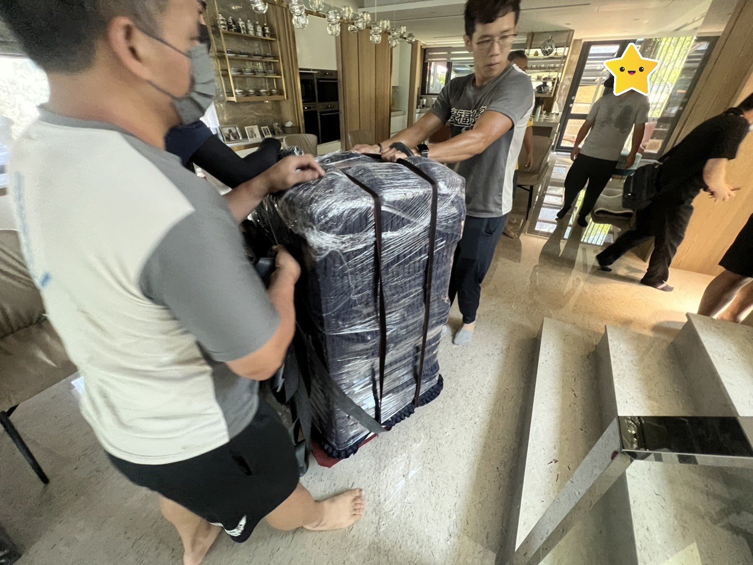 專搬公司行號保險箱、金庫,私人保險箱、金庫,搬家公司推薦、台北辦公室搬遷推薦【榮福搬家公司】台北公司行號金庫、保險箱搬遷、 南港公司行號金庫、保險箱搬遷、桃園公司行號金庫、保險箱搬遷、新北公司行號金庫、保險箱搬遷、基隆公司行號金庫、保險箱搬遷、特殊重物保險箱、金庫搬運、保險箱、金庫搬運、公司行號搬遷、台北公司行號金庫、保險箱清運、桃園公司行號金庫、保險箱清運、新北公司行號金庫、保險箱清運、政府機關搬遷、學校單位搬遷、精緻包裝、搬家紙箱、搬鐵櫃、搬保密文件、保密文件銷毀,針對顧客都秉持以用心實在專業搬家技巧,搬家實在用心值得您的信賴與選擇。歡迎來電咨詢02-2651-2727,榮福搬家有專員立即為您服務。 專搬公司行號保險箱、金庫,私人保險箱、金庫,搬家公司推薦、台北辦公室搬遷推薦【榮福搬家公司】台北公司行號金庫、保險箱搬遷、 南港公司行號金庫、保險箱搬遷、桃園公司行號金庫、保險箱搬遷、新北公司行號金庫、保險箱搬遷、基隆公司行號金庫、保險箱搬遷、特殊重物保險箱、金庫搬運、保險箱、金庫搬運、公司行號搬遷、台北公司行號金庫、保險箱清運、桃園公司行號金庫、保險箱清運、新北公司行號金庫、保險箱清運、政府機關搬遷、學校單位搬遷、精緻包裝、搬家紙箱、搬鐵櫃、搬保密文件、保密文件銷毀,針對顧客都秉持以用心實在專業搬家技巧,搬家實在用心值得您的信賴與選擇。歡迎來電咨詢02-2651-2727,榮福搬家有專員立即為您服務。