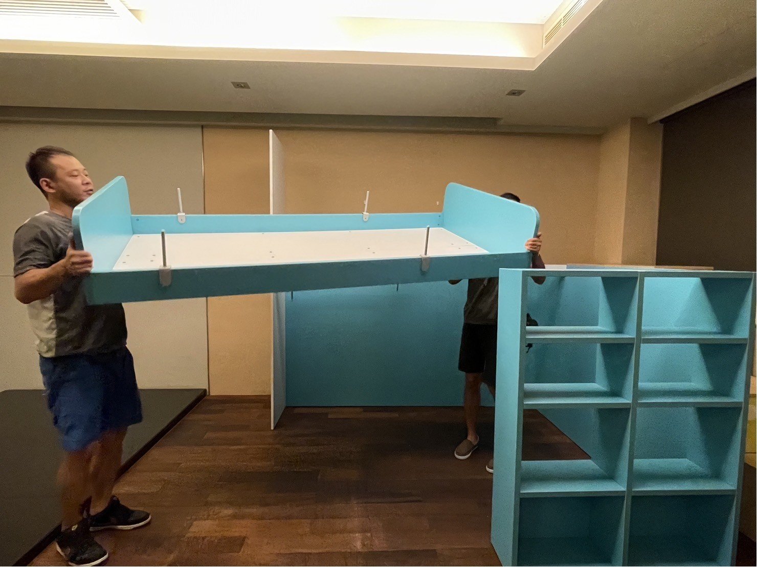 台北多功能型雙層床組拆組裝∣南港多功能型雙層床組拆組裝∣松山多功能型雙層床組拆組裝∣內湖多功能型雙層床組拆組裝∣中山多功能型雙層床組拆組裝∣大安多功能型雙層床組拆組裝∣信義多功能型雙層床組拆組裝∣新北多功能型雙層床組拆組裝∣雙北多功能型雙層床組拆組裝∣汐止多功能型雙層床組拆組裝∣中永和多功能型雙層床組拆組裝∣板橋多功能型雙層床組拆組裝∣三重蘆洲多功能型雙層床組拆組裝∣基隆多功能型雙層床組拆組裝∣五股多功能型雙層床組拆組裝∣新莊多功能型雙層床組拆組裝∣新店多功能型雙層床組拆組裝∣土城多功能型雙層床組拆組裝∣林口多功能型雙層床組拆組裝∣桃園多功能型雙層床組拆組裝| 搬家首選【榮福搬家公司】搬家公司推薦:專業拆裝家具服務,可針對您的衣櫃、床組和各項需拆裝服務之傢俱進行DIY拆組裝服務,歡迎加入官方Line ID:@0800-366366 客服專員一對一服務。 台北多功能型雙層床組拆組裝∣南港多功能型雙層床組拆組裝∣松山多功能型雙層床組拆組裝∣內湖多功能型雙層床組拆組裝∣中山多功能型雙層床組拆組裝∣大安多功能型雙層床組拆組裝∣信義多功能型雙層床組拆組裝∣新北多功能型雙層床組拆組裝∣雙北多功能型雙層床組拆組裝∣汐止多功能型雙層床組拆組裝∣中永和多功能型雙層床組拆組裝∣板橋多功能型雙層床組拆組裝∣三重蘆洲多功能型雙層床組拆組裝∣基隆多功能型雙層床組拆組裝∣五股多功能型雙層床組拆組裝∣新莊多功能型雙層床組拆組裝∣新店多功能型雙層床組拆組裝∣土城多功能型雙層床組拆組裝∣林口多功能型雙層床組拆組裝∣桃園多功能型雙層床組拆組裝| 搬家首選【榮福搬家公司】搬家公司推薦:專業拆裝家具服務,可針對您的衣櫃、床組和各項需拆裝服務之傢俱進行DIY拆組裝服務,歡迎加入官方Line ID:@0800-366366 客服專員一對一服務。